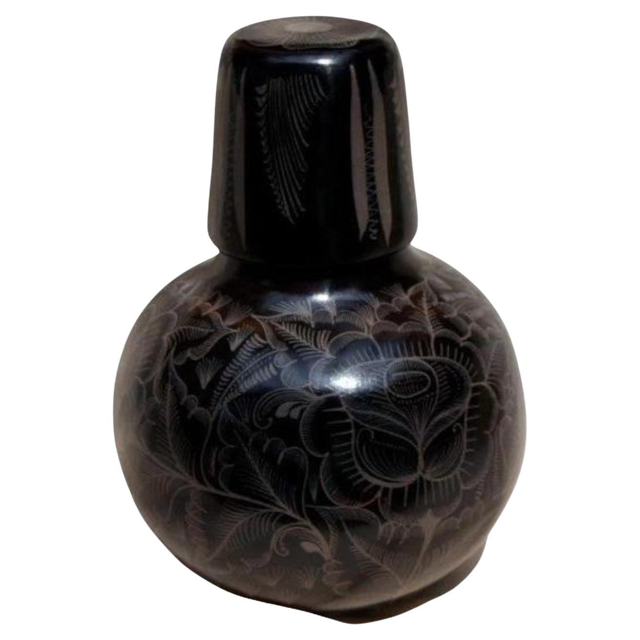 Mexican Modern “Noche” decanter with cup, Hand painted Clay, Taller Maya, 2024 in vendita