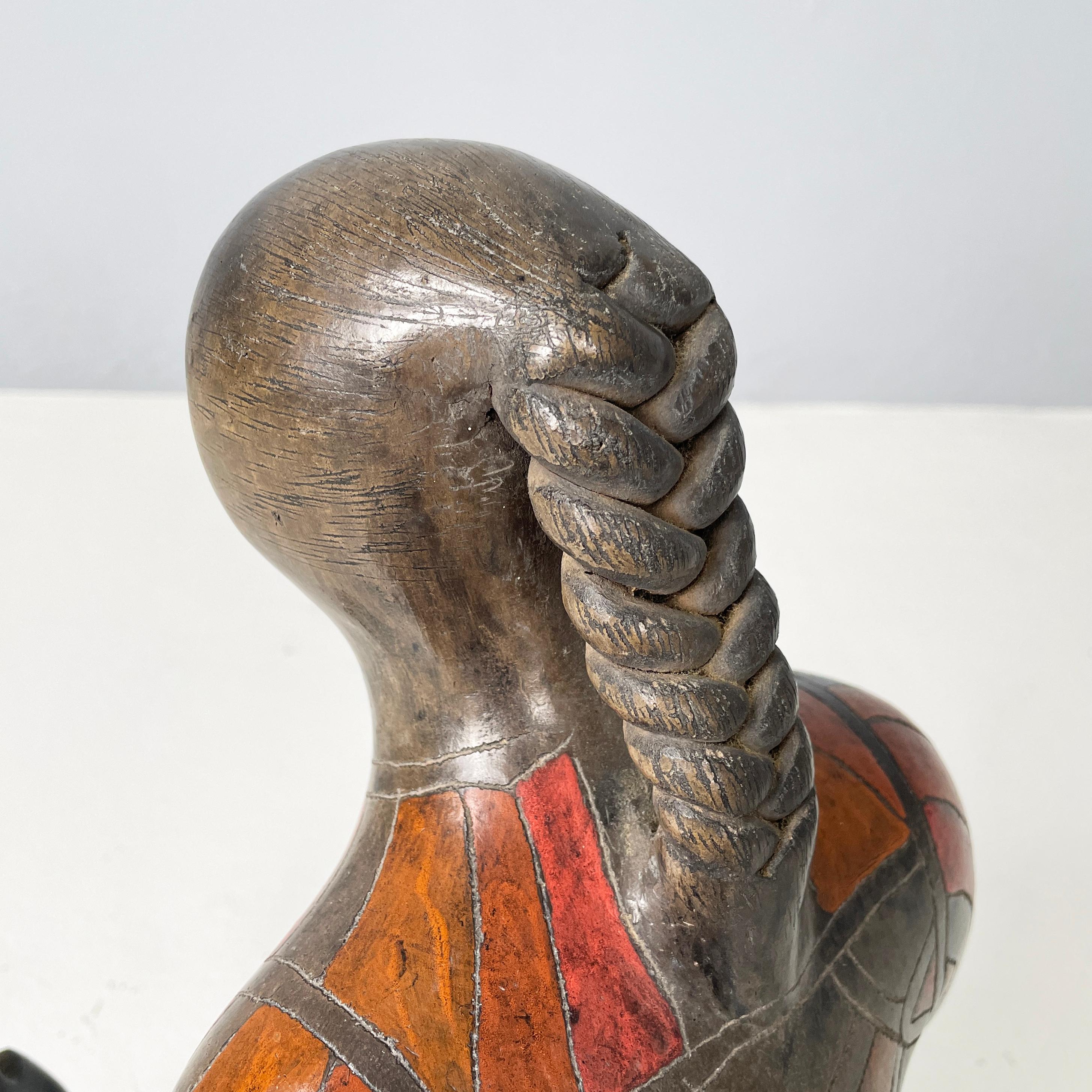 Mexican modern Terracotta sculpture of a woman by Manuel Felguerez, 1980s For Sale 1