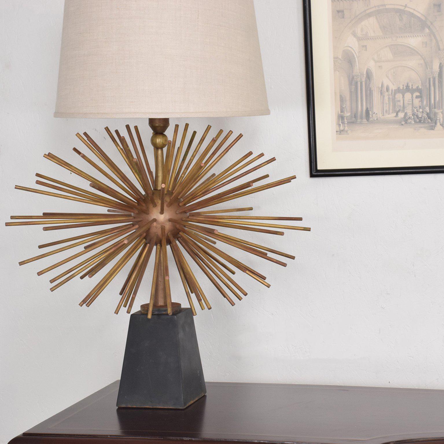 Mexican Modernist Bronze Starburst Table Lamps Attributed to Arturo Pani Sputnik In Good Condition In Chula Vista, CA