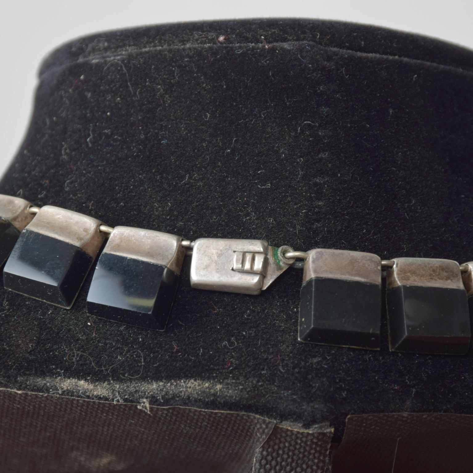 1960s Modernist Silver Onyx Choker Necklace Los Castillo Taxco For Sale 2