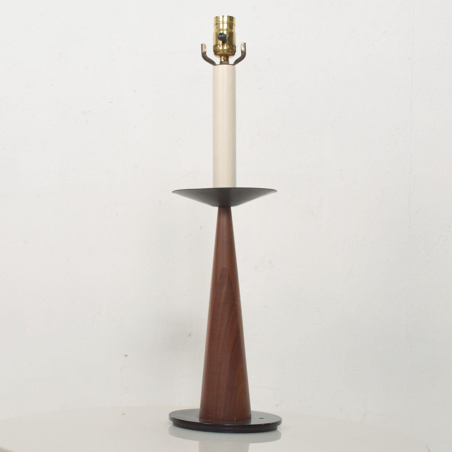 Sleek Modernism Custom Cone Shaped TABLE Lamp Mahogany and Bronze 1960s Mexico In Good Condition In Chula Vista, CA