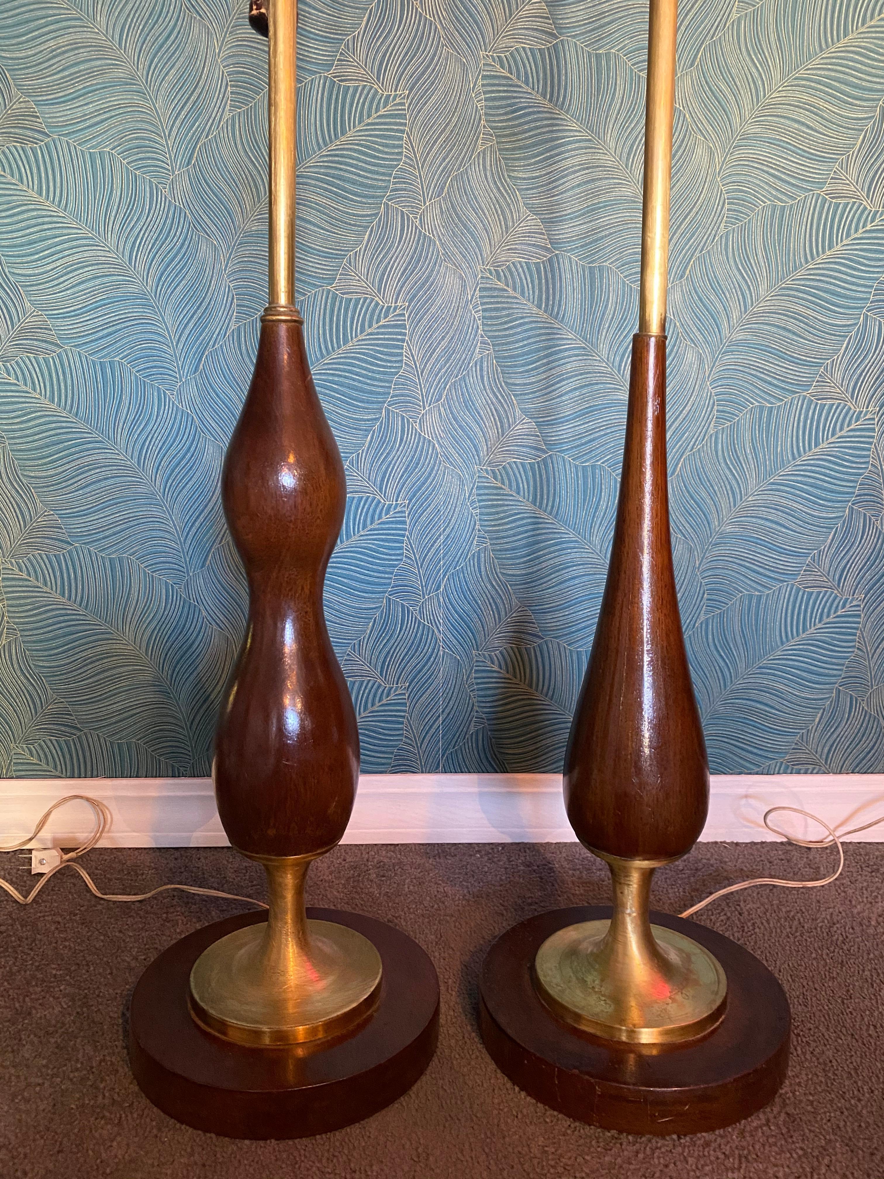 Mexican Modernist Floor Lamps in Mahogany and Brass by Frank Kyle, 1960s 4