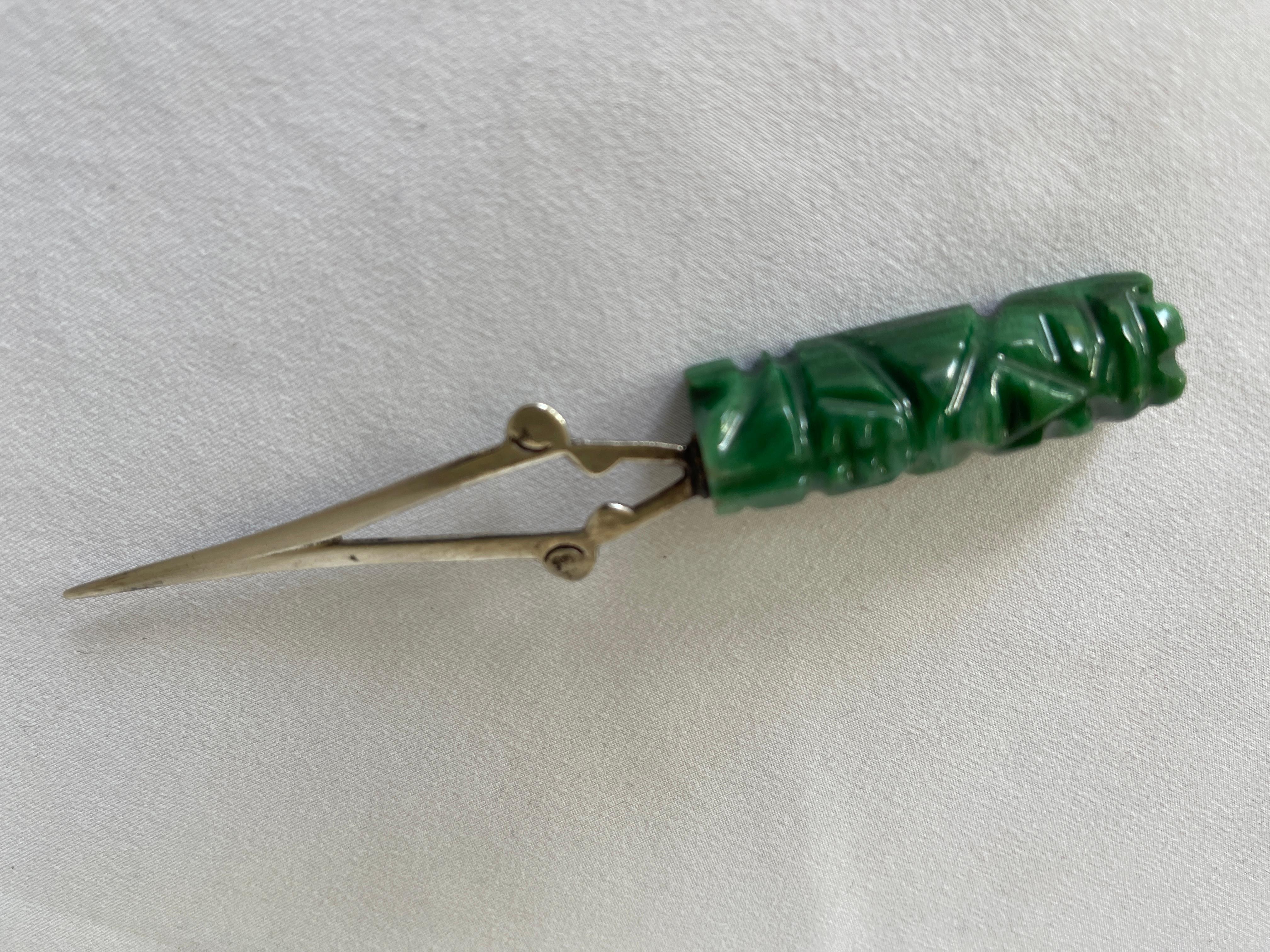 Mexican mid century modern hand wrought 950 silver letter opener with hand carved Aztec motif green onyx handle. Hallmark stamped underside, 950