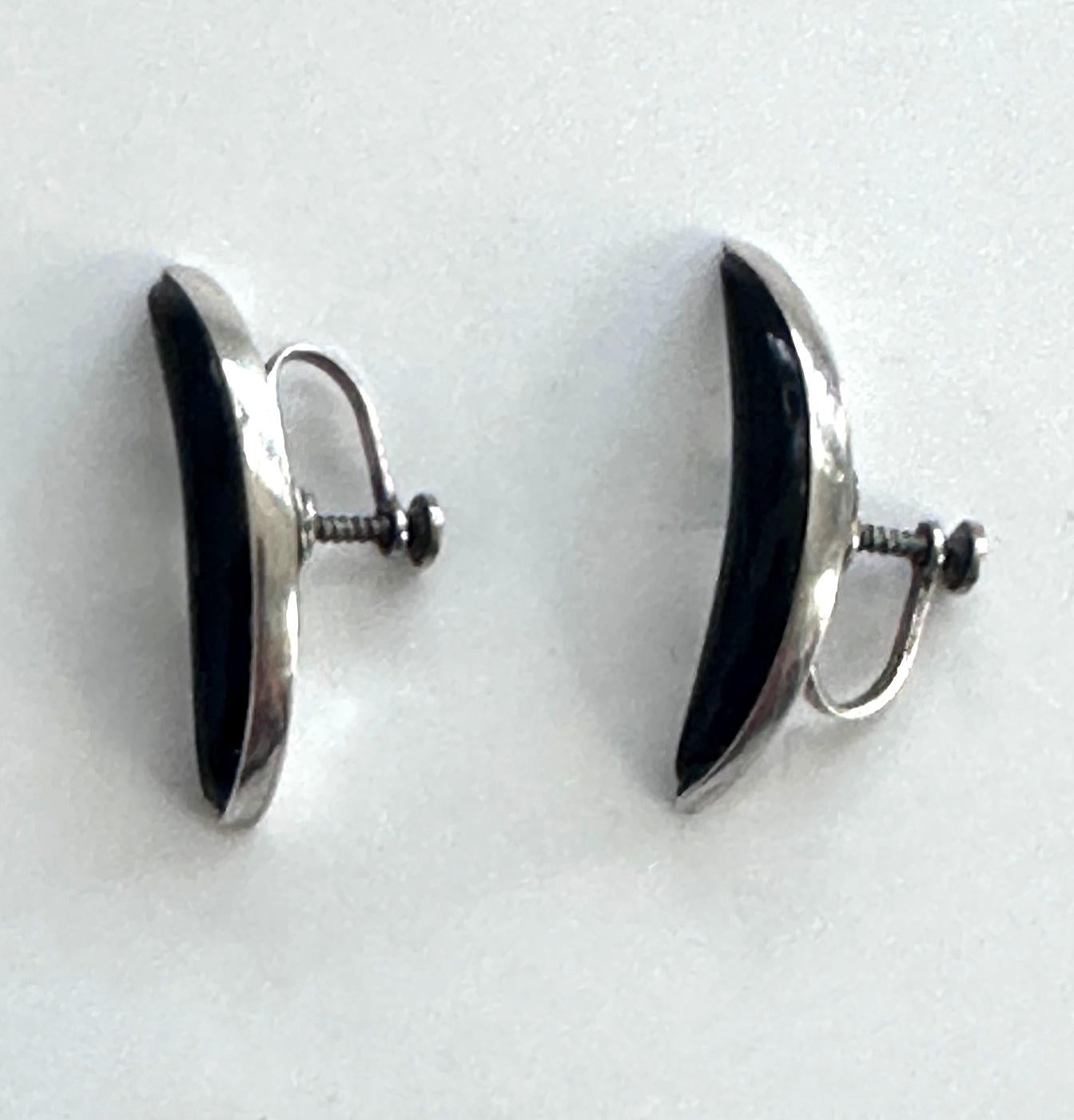 Bijoux mexicains modernistes en argent et obsidienne, quatre pièces, Taxco Antonio Pineda en vente 10