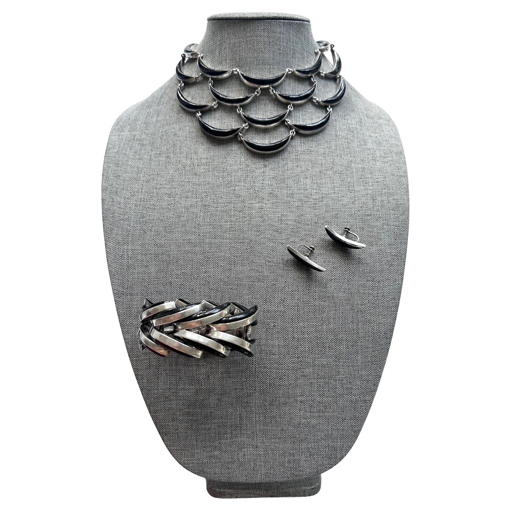 Moderne Bijoux mexicains modernistes en argent et obsidienne, quatre pièces, Taxco Antonio Pineda en vente