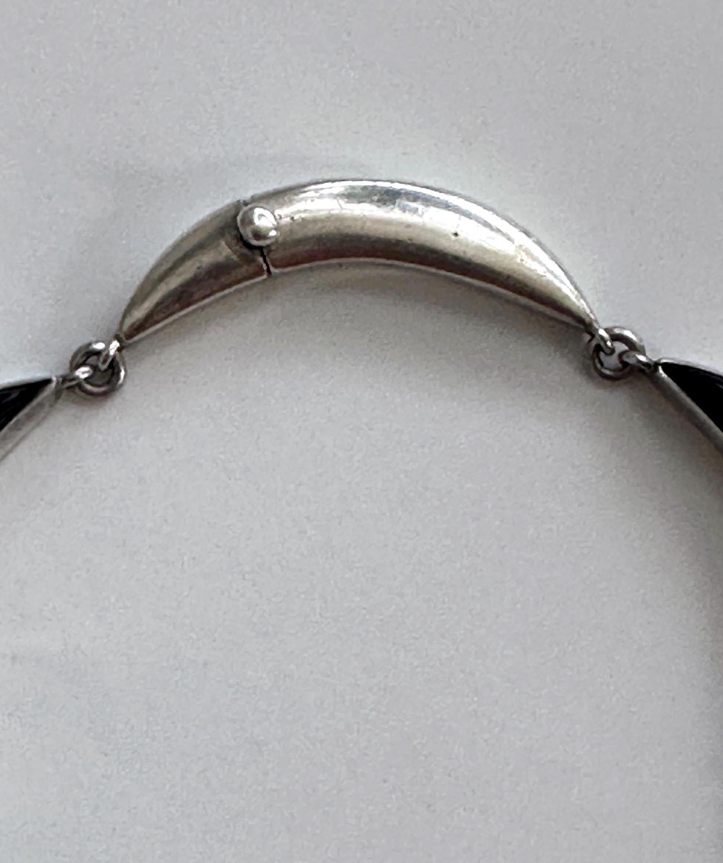 Bijoux mexicains modernistes en argent et obsidienne, quatre pièces, Taxco Antonio Pineda en vente 2