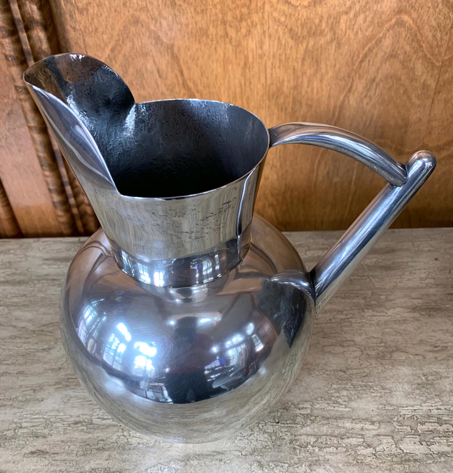 Mexican Modernist Silver Pitcher by Hector Aguilar For Sale 1