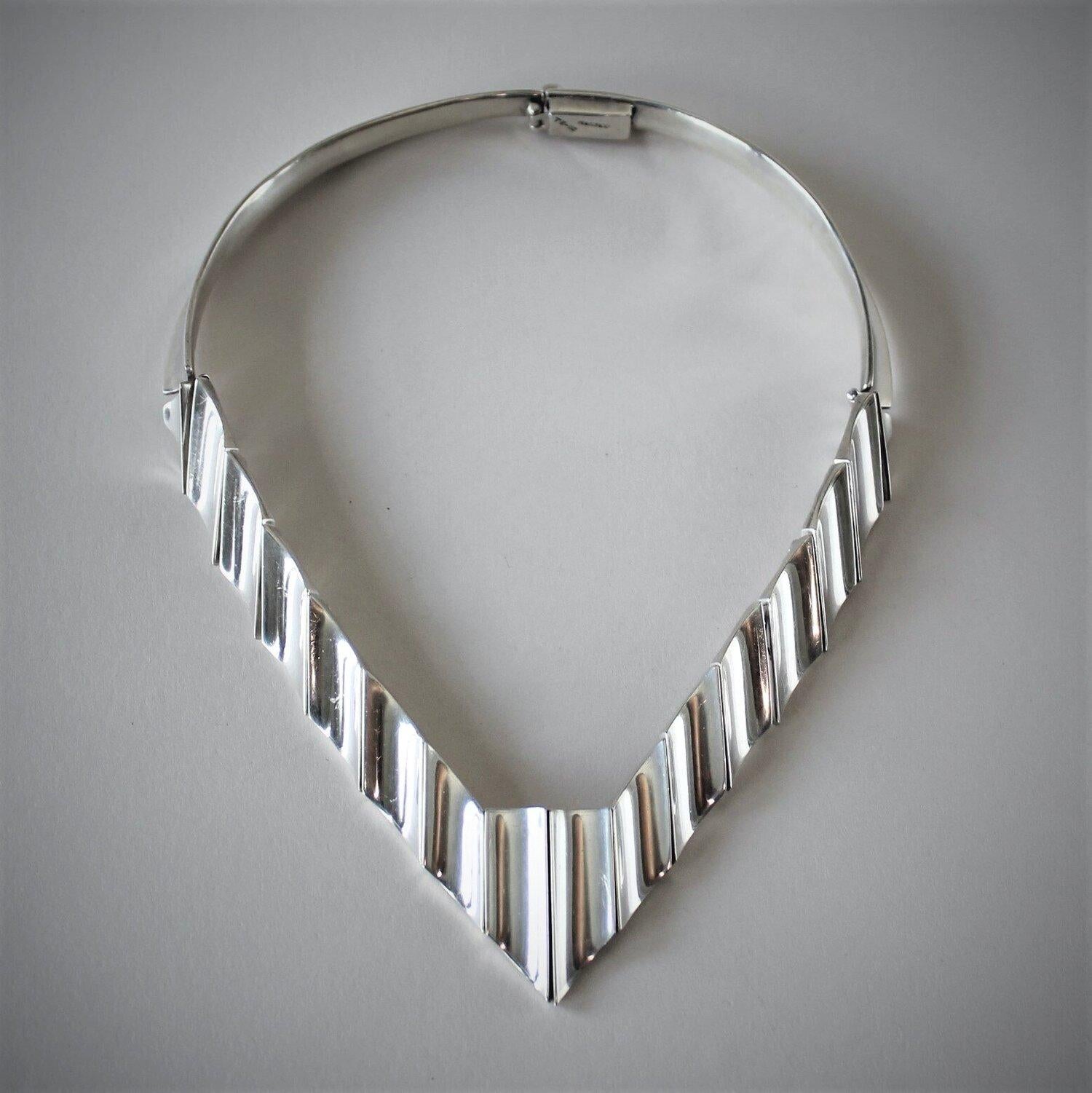 Mexican Modernist Sterling Silver Necklace For Sale 1