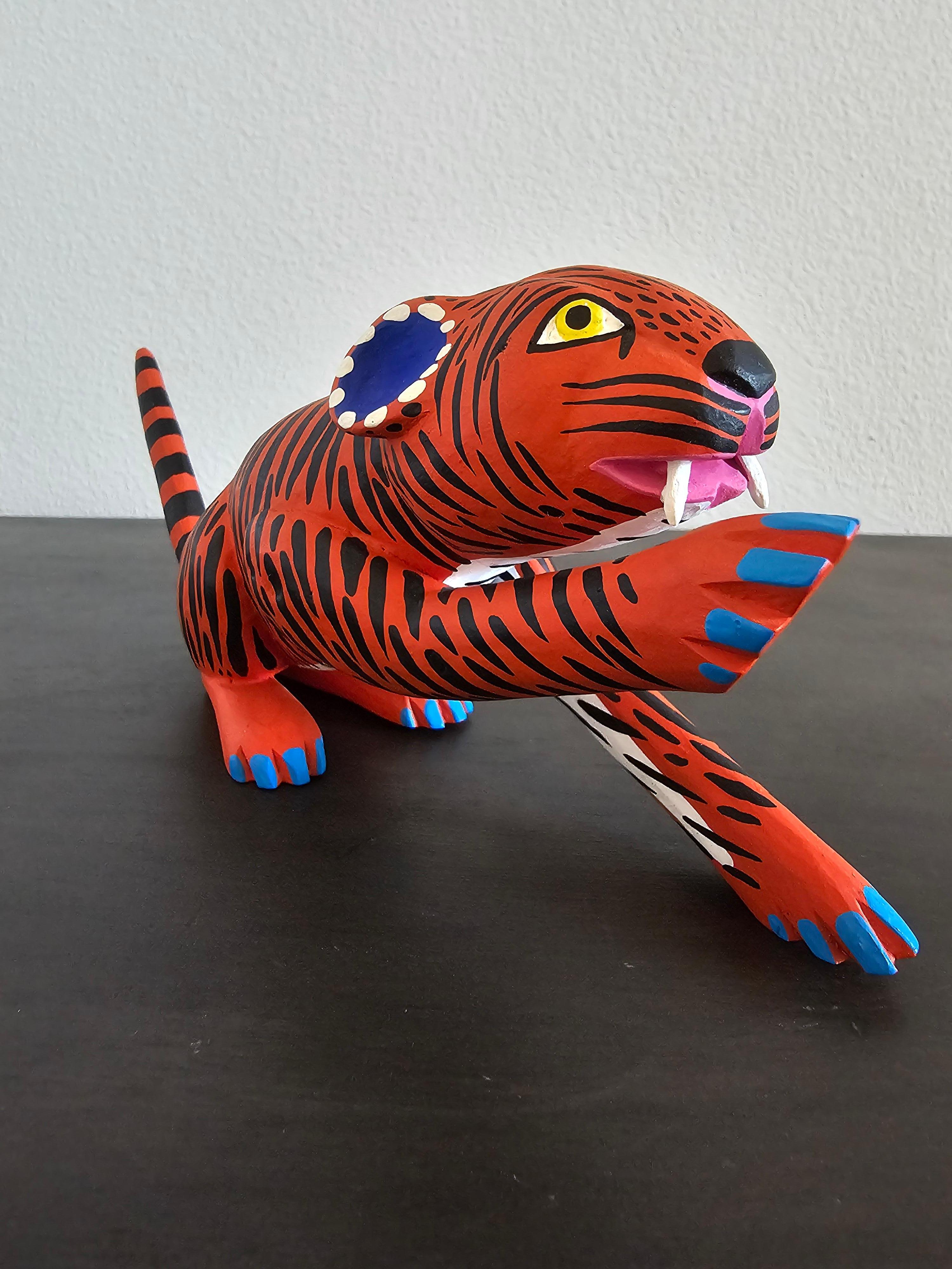 Wood Mexican Oaxacan Alebrije Jimenez Family Signed Folk Art Sculpture