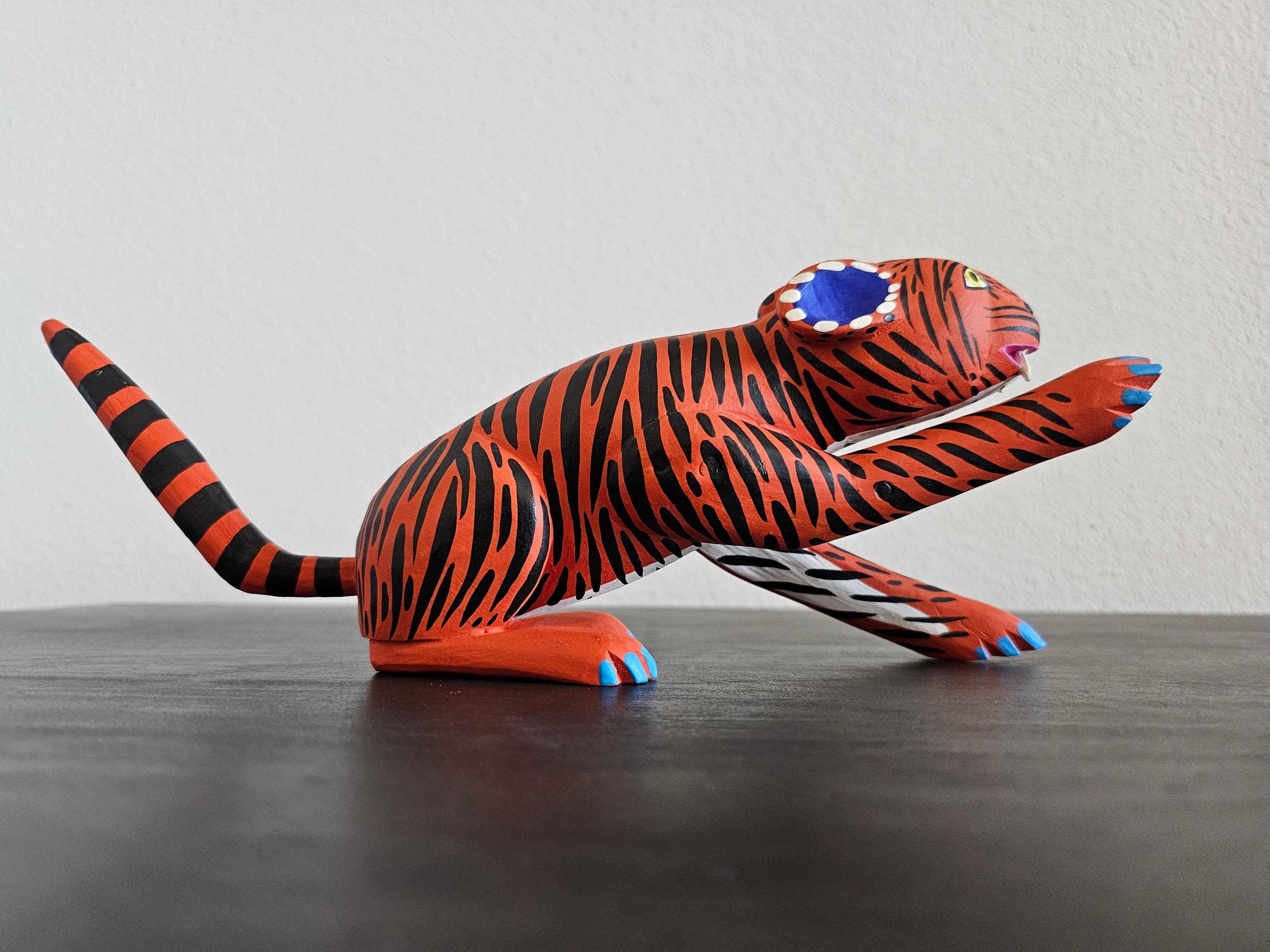 Mexican Oaxacan Alebrije Jimenez Family Signed Folk Art Sculpture 1