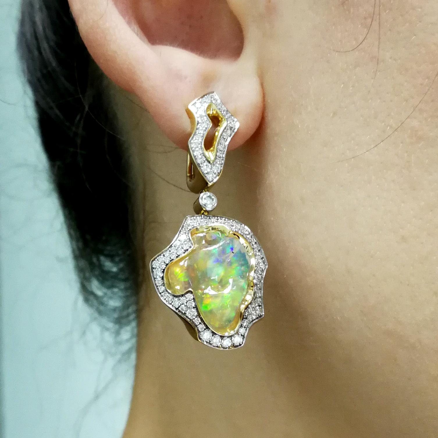 Mexican Opal 14.47 Carat Diamonds One of a Kind 18 Karat Yellow Gold Earrings For Sale 1