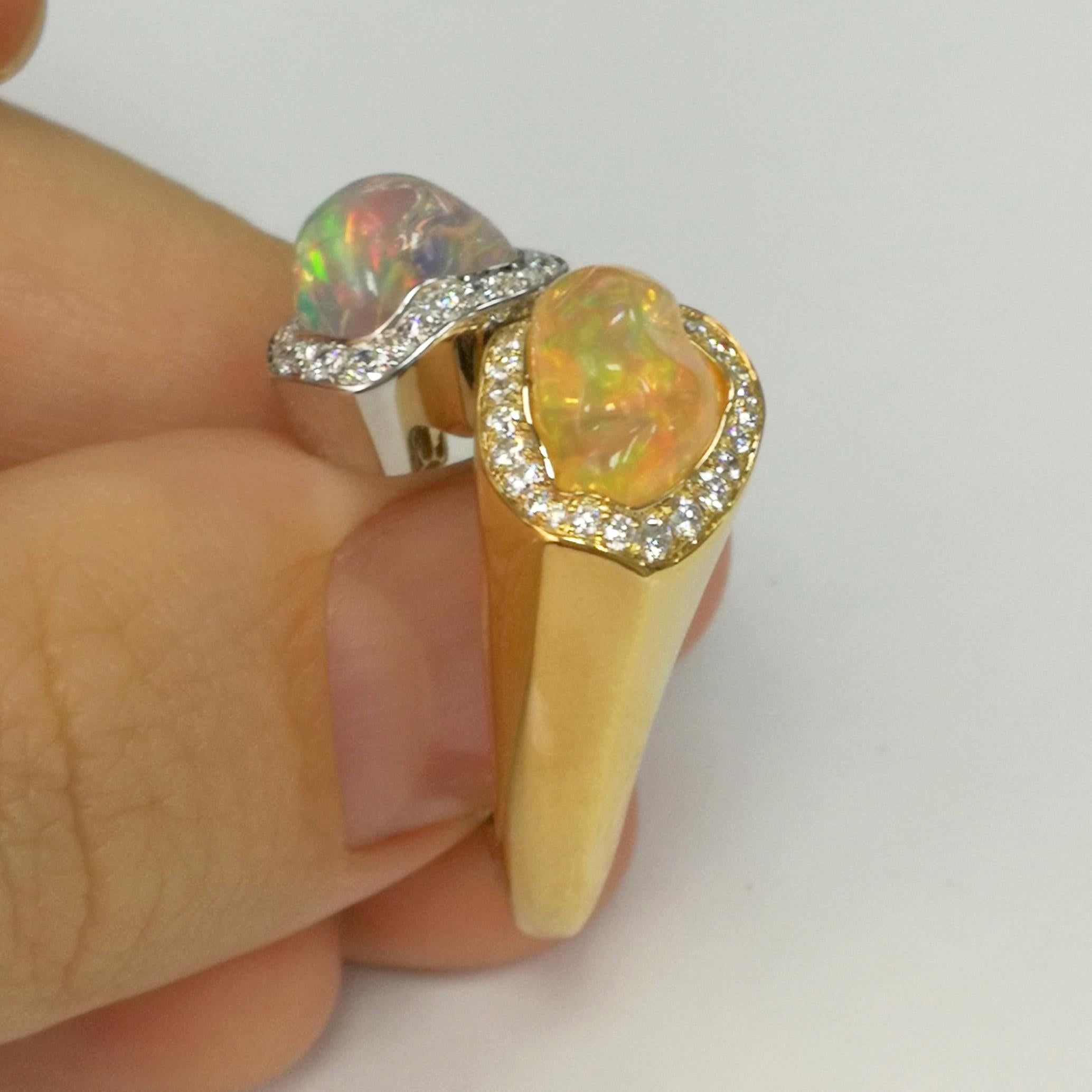 Mexican Opal 5.84 Carat Diamonds One of a Kind 18 Karat Yellow White Gold Ring In New Condition In Bangkok, TH