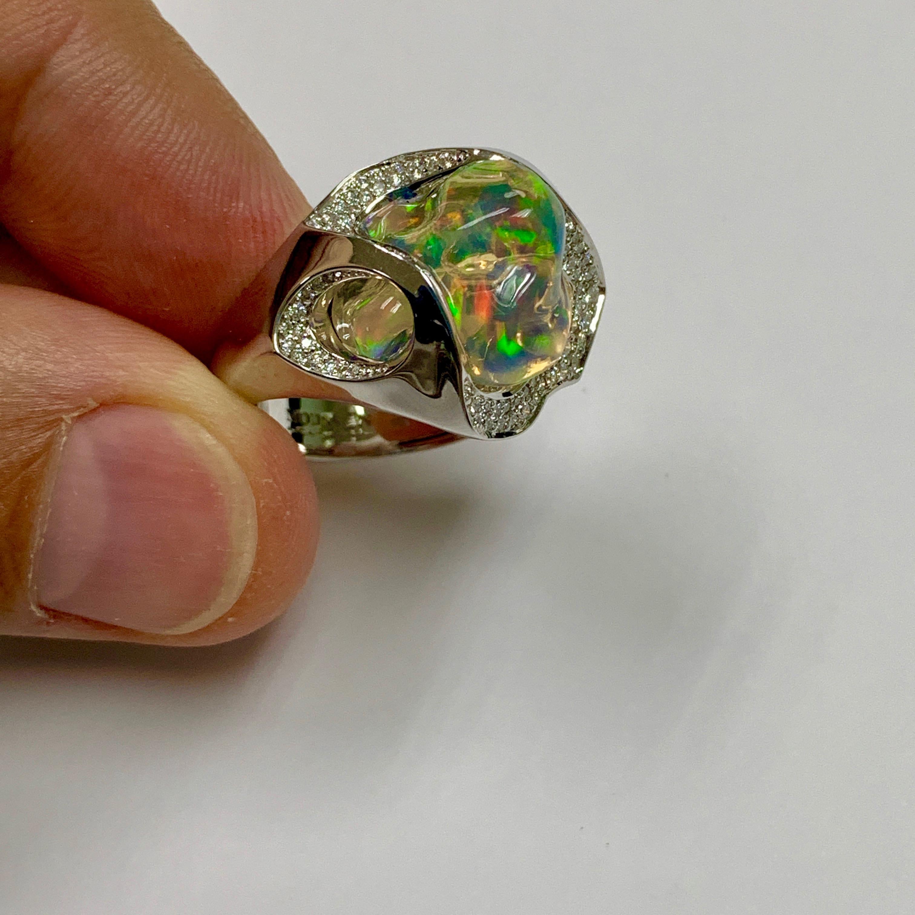 Mexikanischer Opal 7,82 Karat Diamanten Einzigartiger Ring aus 18 Karat Weißgold (Zeitgenössisch) im Angebot