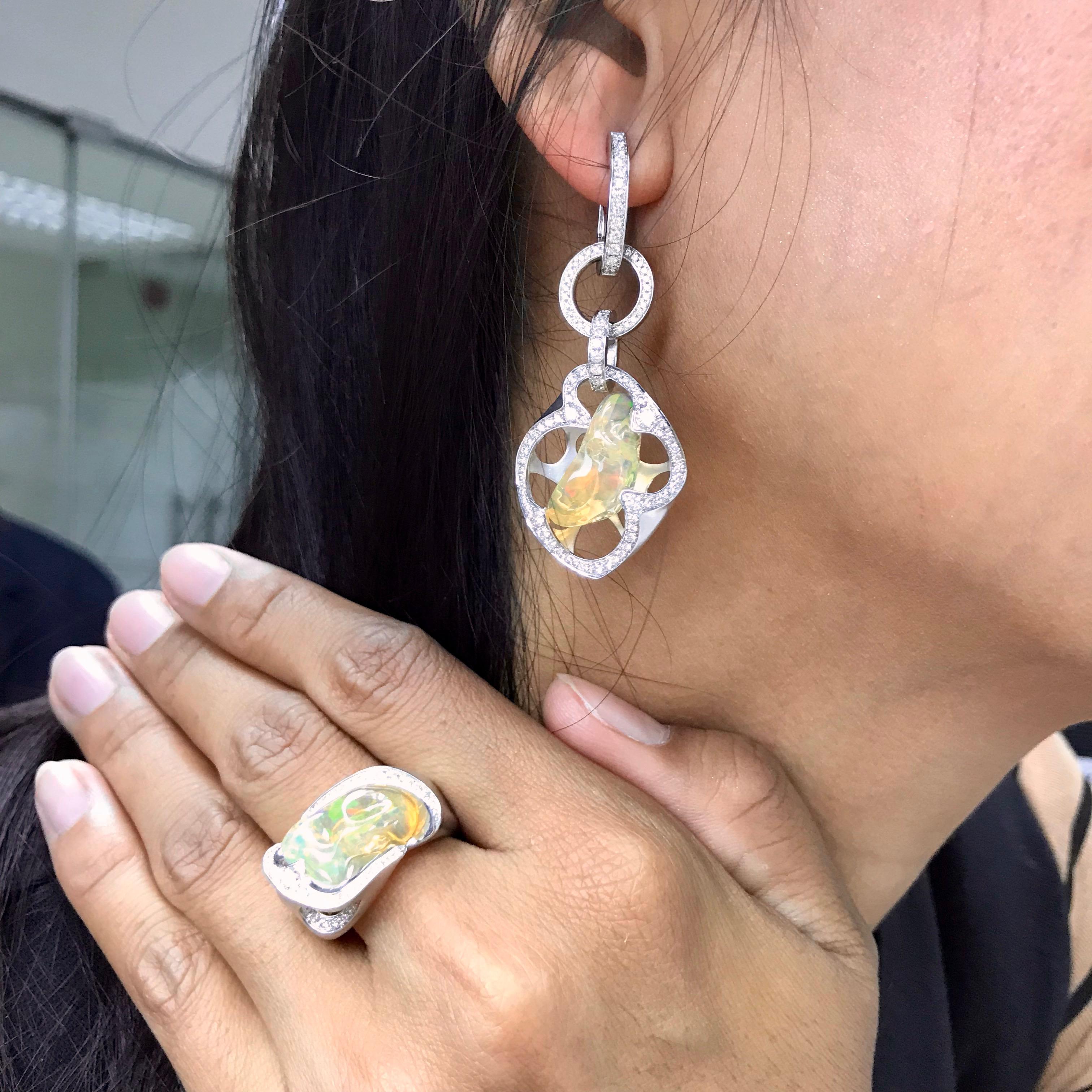 Mexican Opal, Diamond - One of a Kind 18 Karat White Gold Earrings In New Condition For Sale In Bangkok, TH