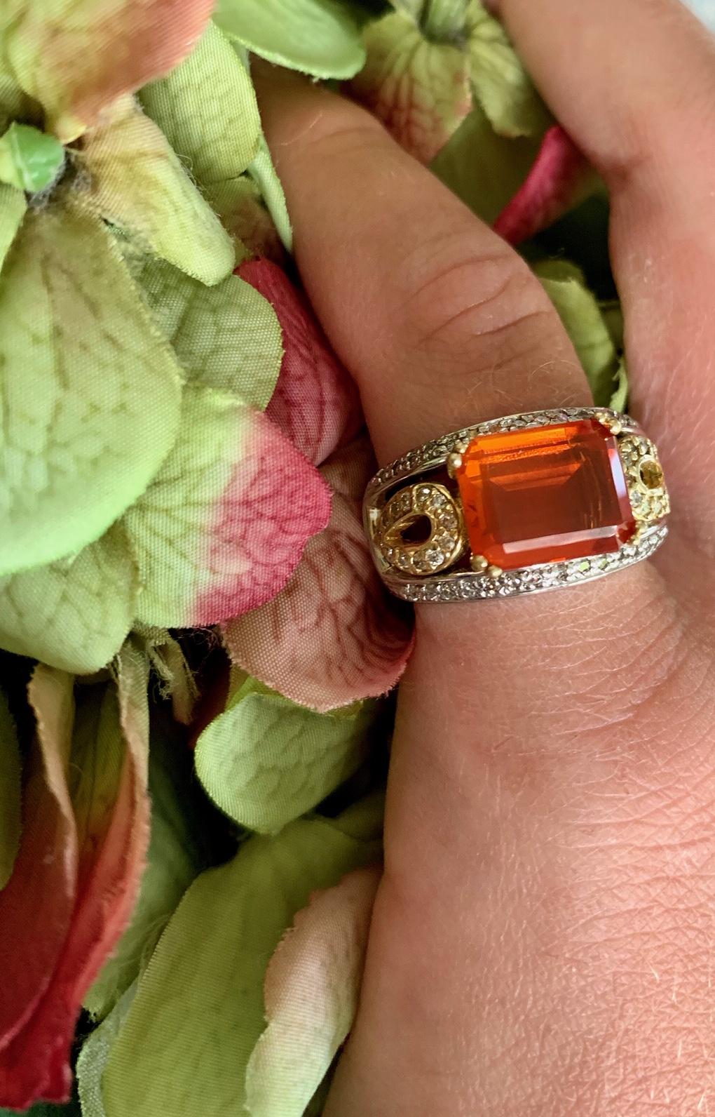 Mexican Opal 'Orange' 18 Karat White and Yellow Gold Ring - Size 7  For Sale 2