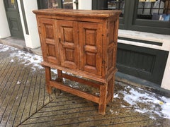 Mexican Pine Hutch