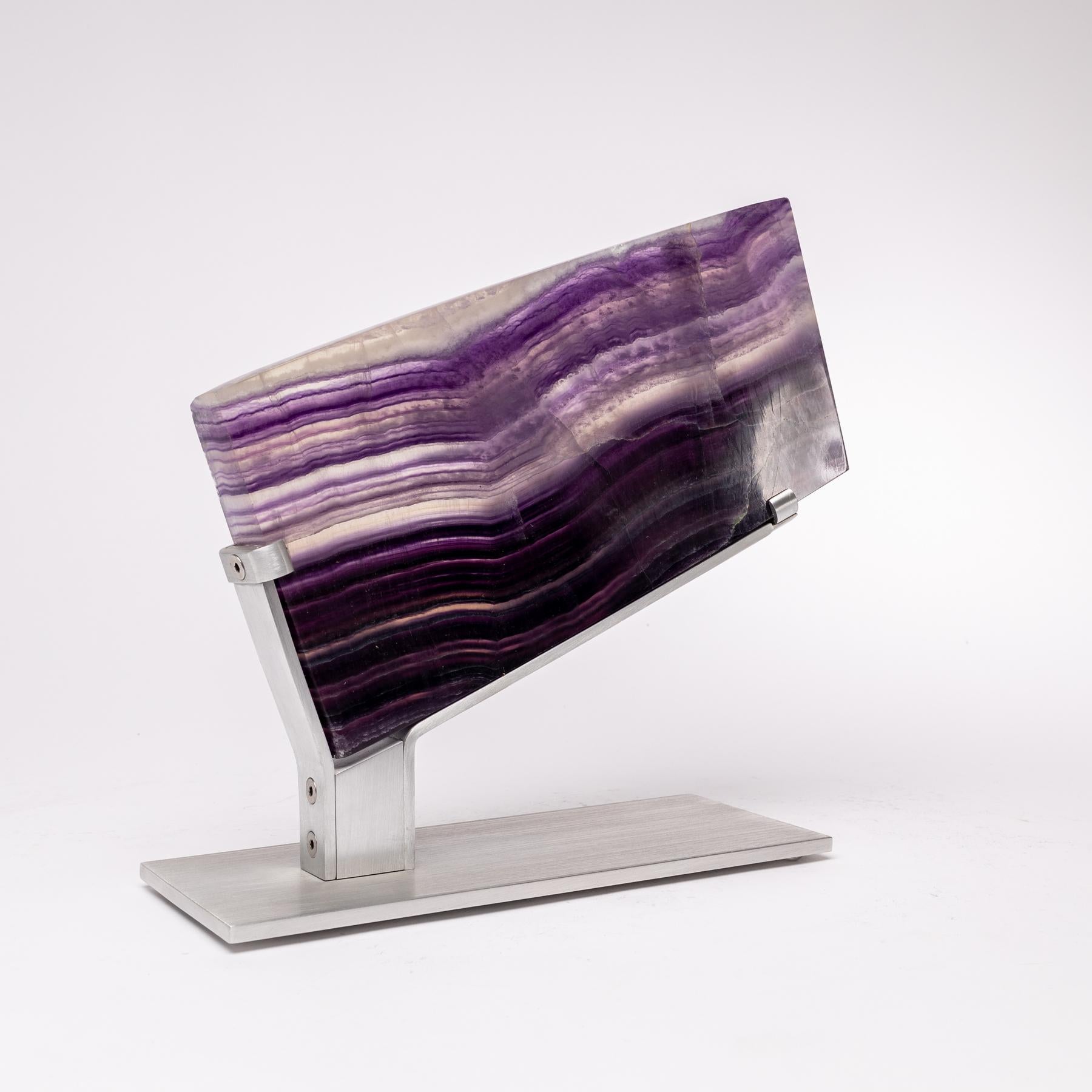 Organique Fluorite mexicaine violette sur socle en aluminium en vente
