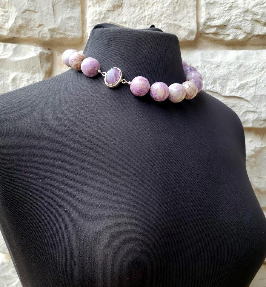Mexican Purple Opal Necklace In New Condition In Chesterland, OH