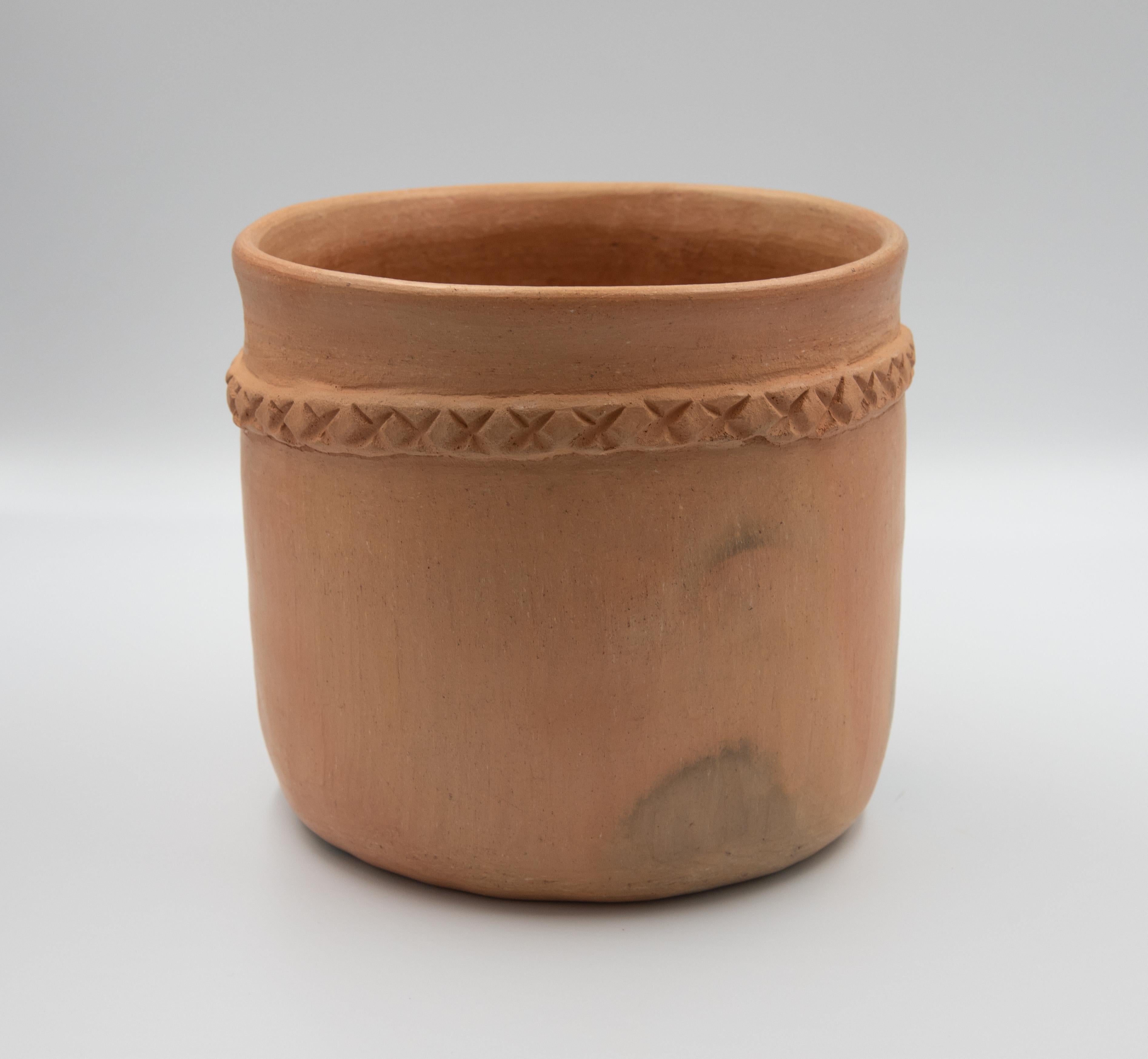 Mexikanische rustikale natürlichen Ton Volkskunst handgemachte Keramik Topf Terracota (Handgefertigt) im Angebot