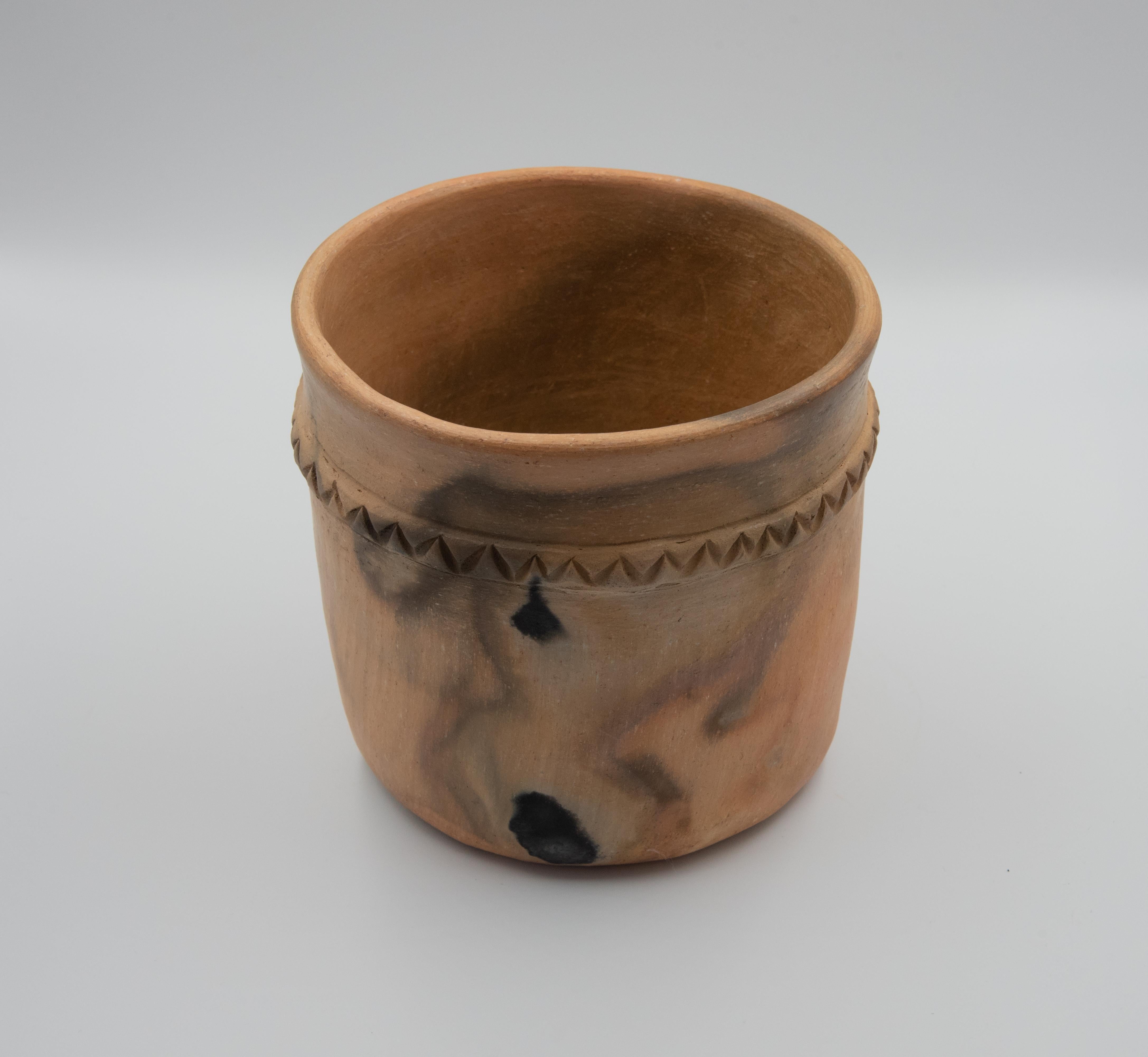 Hand-Crafted Mexican Rustic Natural Clay Folk Art Handmade Ceramic Pot Terracotta For Sale