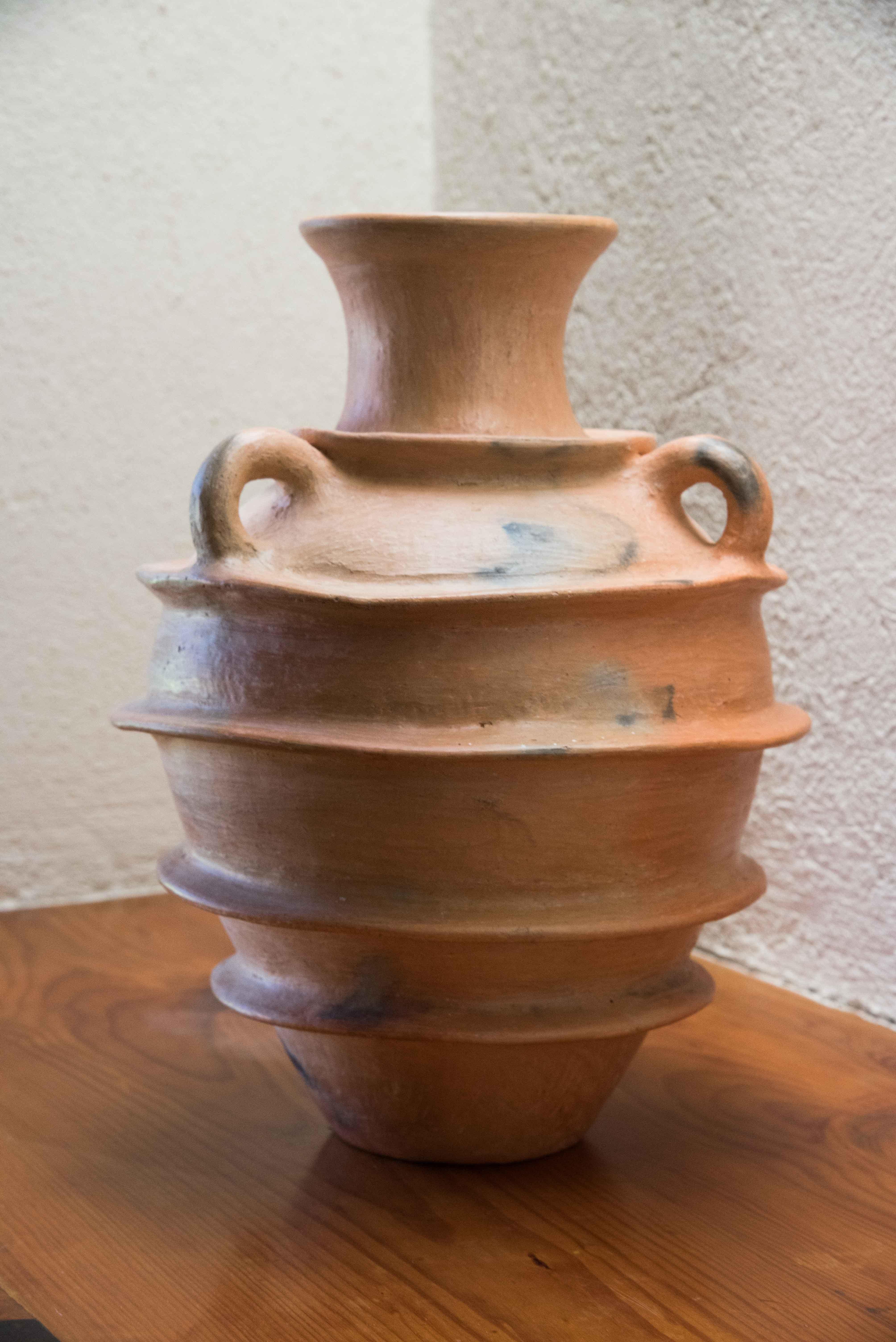 Mexican Rustic Pottery Three Handle Vase Decorative Ceramic Round Design Belt 2