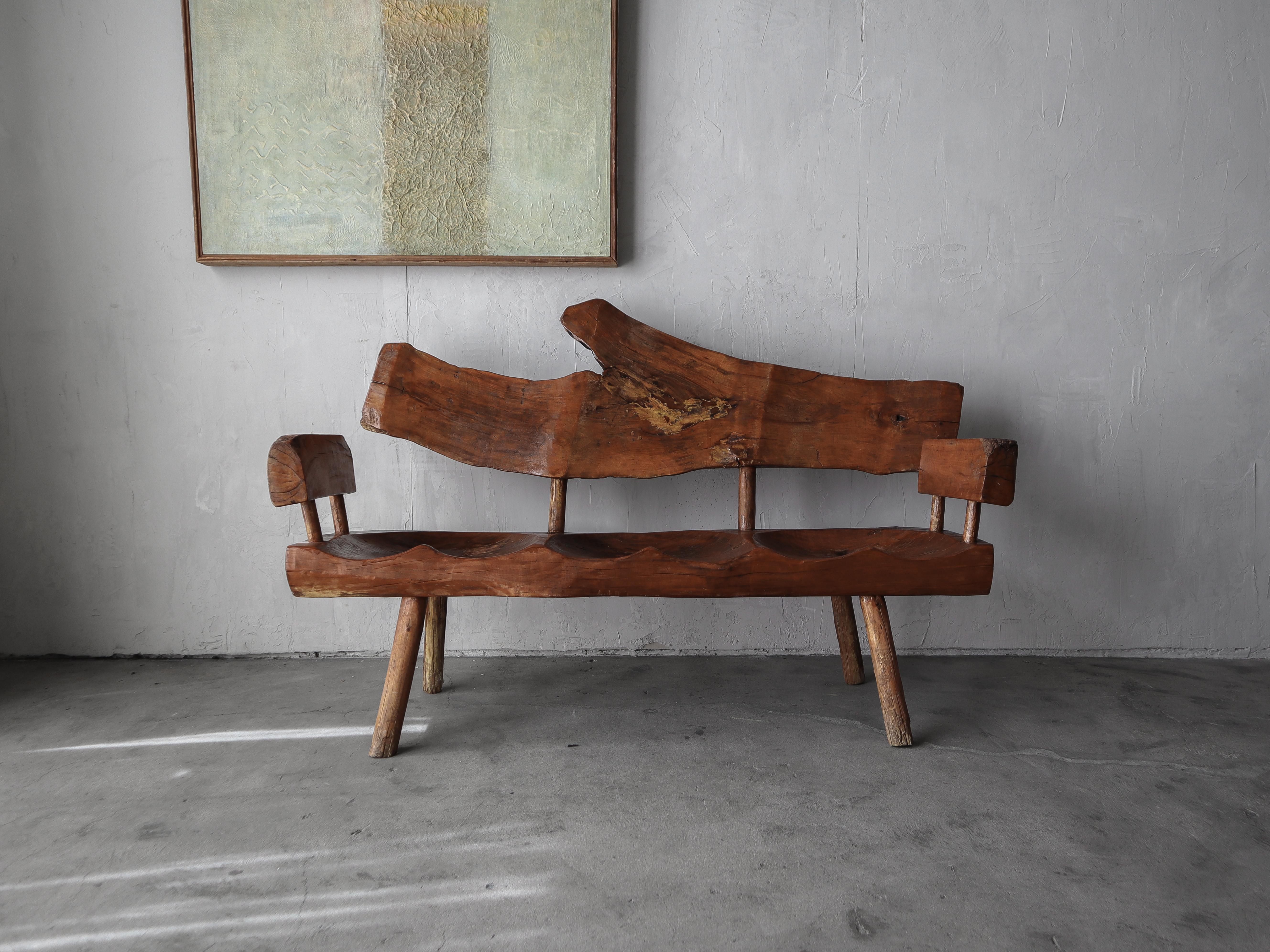 Mexican Sabino Wood Live Edge Bench In Good Condition For Sale In Las Vegas, NV