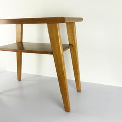 Mesa auxiliar mexicana de Michael van Beuren