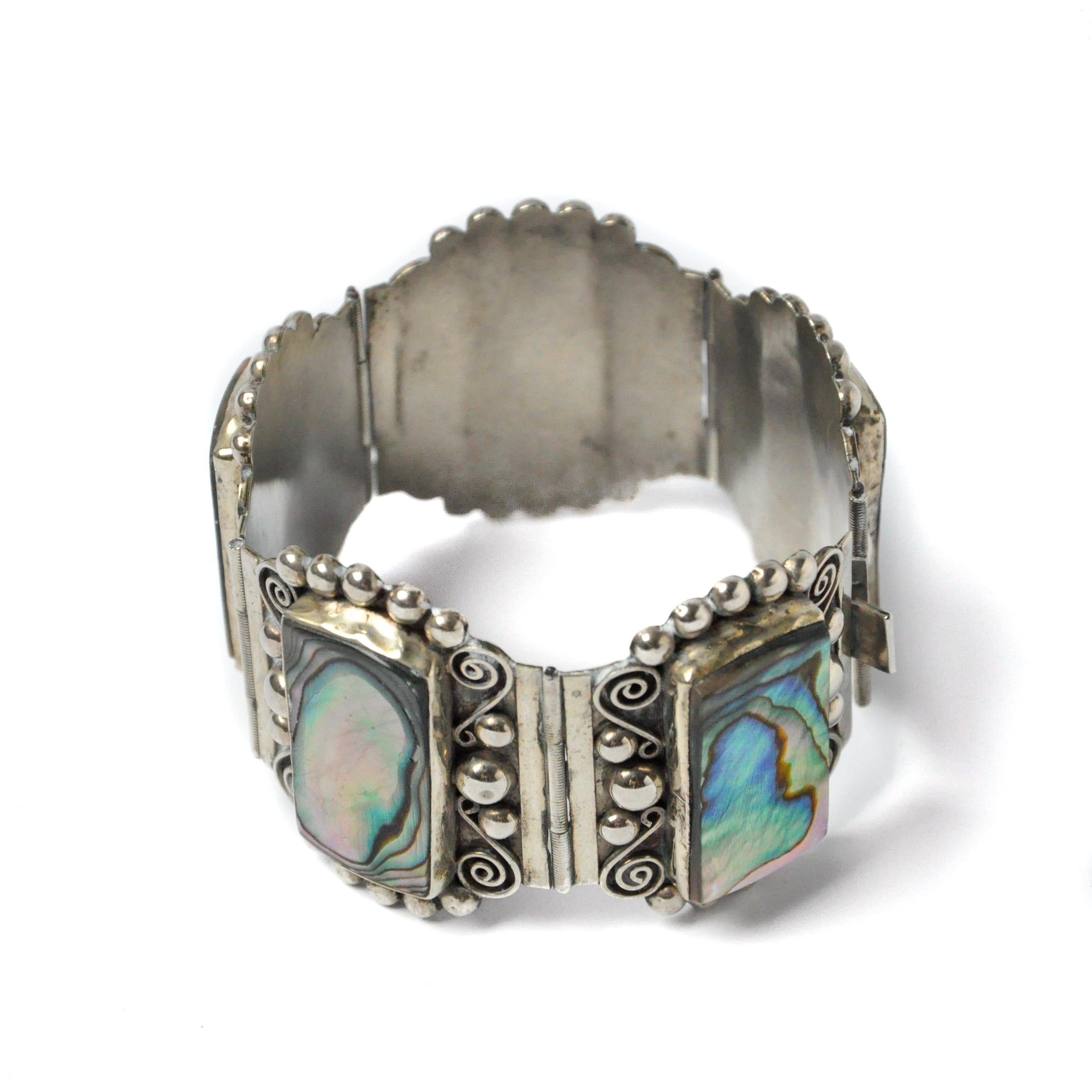 Mid-Century Mexican Abalone Shell Silver Bangle Bracelet In Good Condition In Rotterdam, NL
