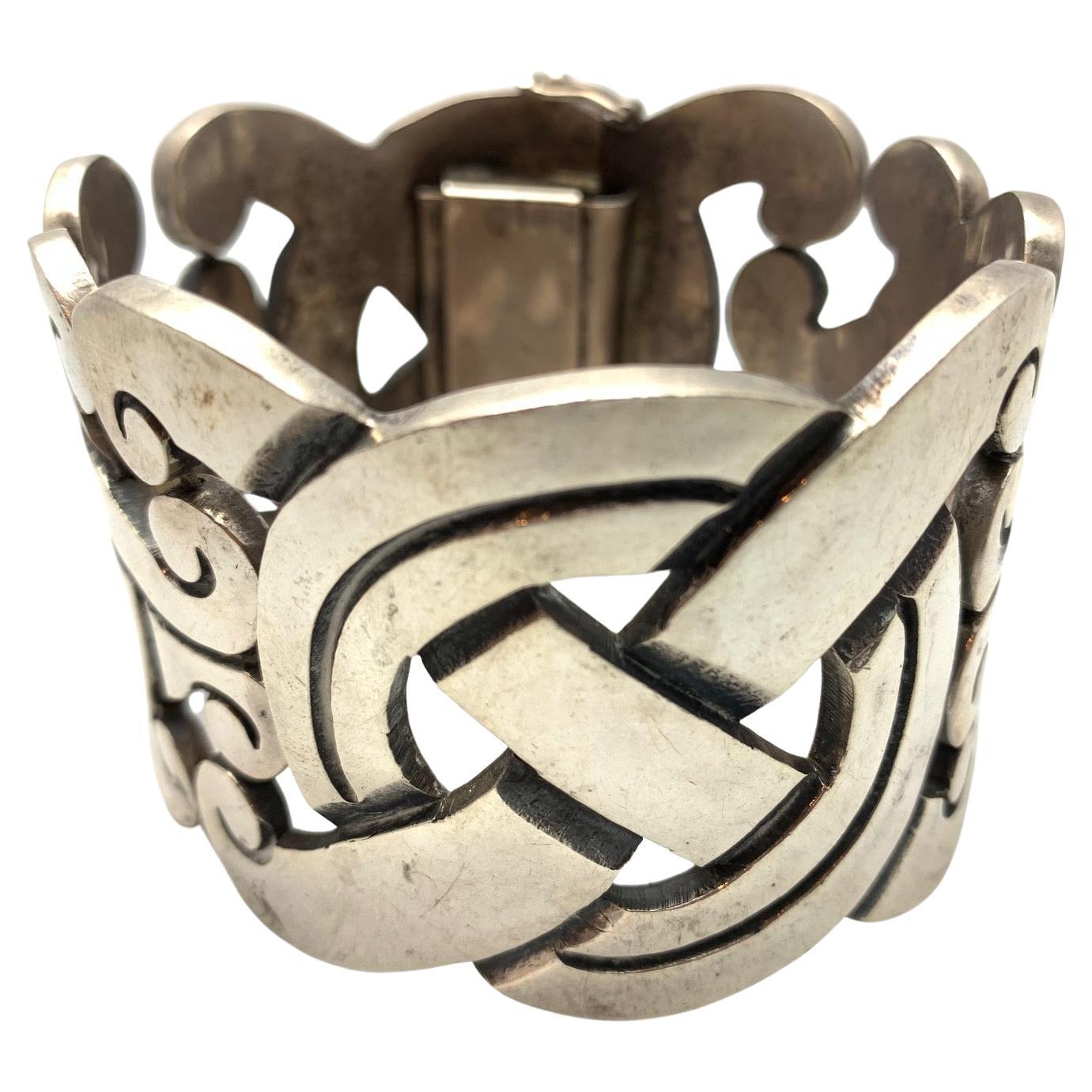 Mexican Silver Bracelet With Twist Designs For Sale