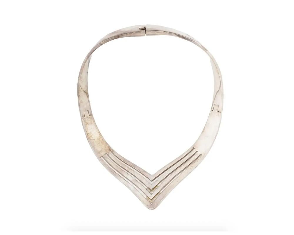 Mexican Silver Howlite Cuff Collar Necklace In Good Condition For Sale In New York, NY