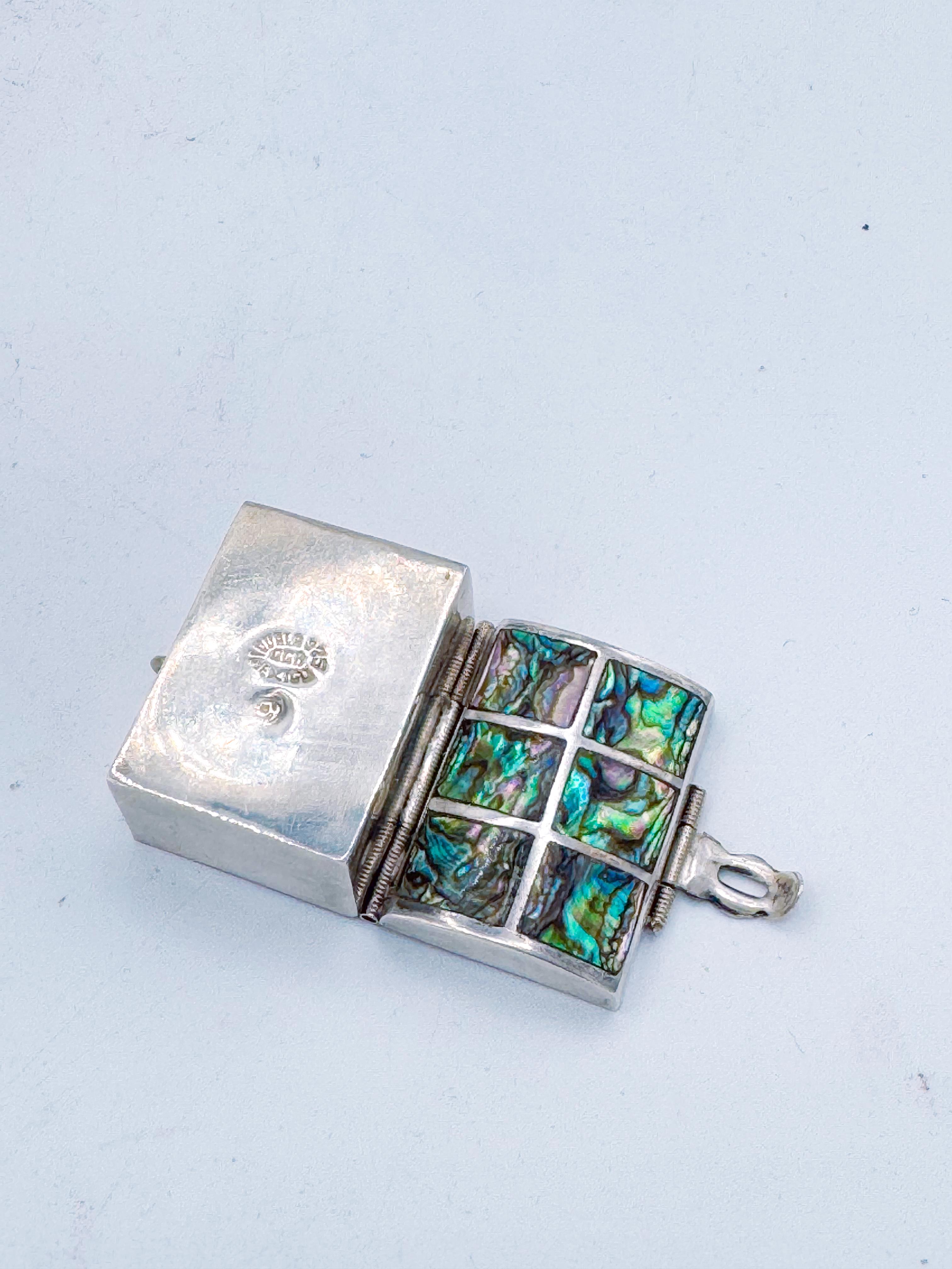 XX secolo Portapillole messicano in argento e conchiglia di abalone di Villalobos, anni '70 in vendita