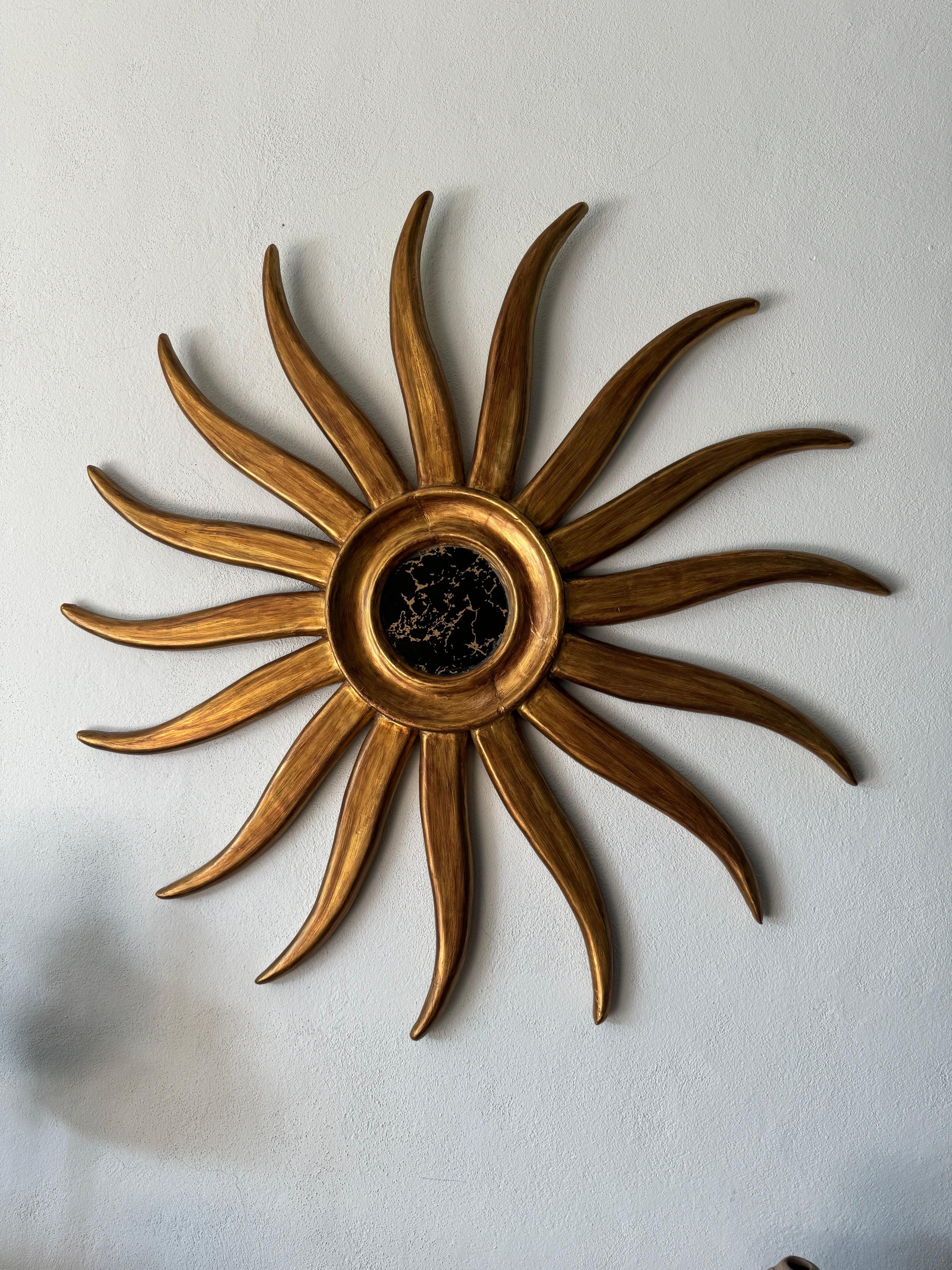 Sonnenschliffspiegel aus Mexiko-Stadt aus den 1960er Jahren. 