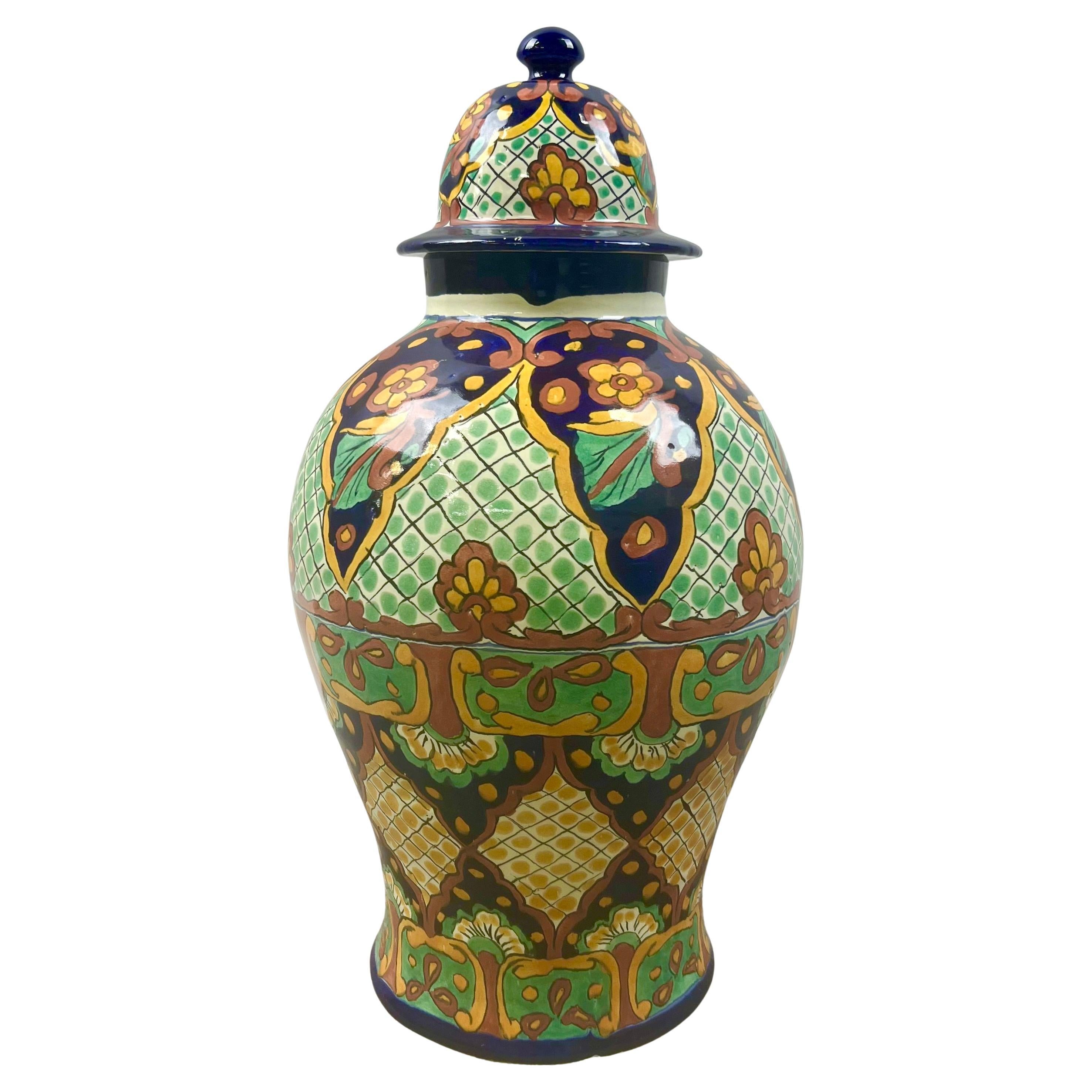 Vaso o urna con coperchio in ceramica messicana Talavera multicolore fatta a mano