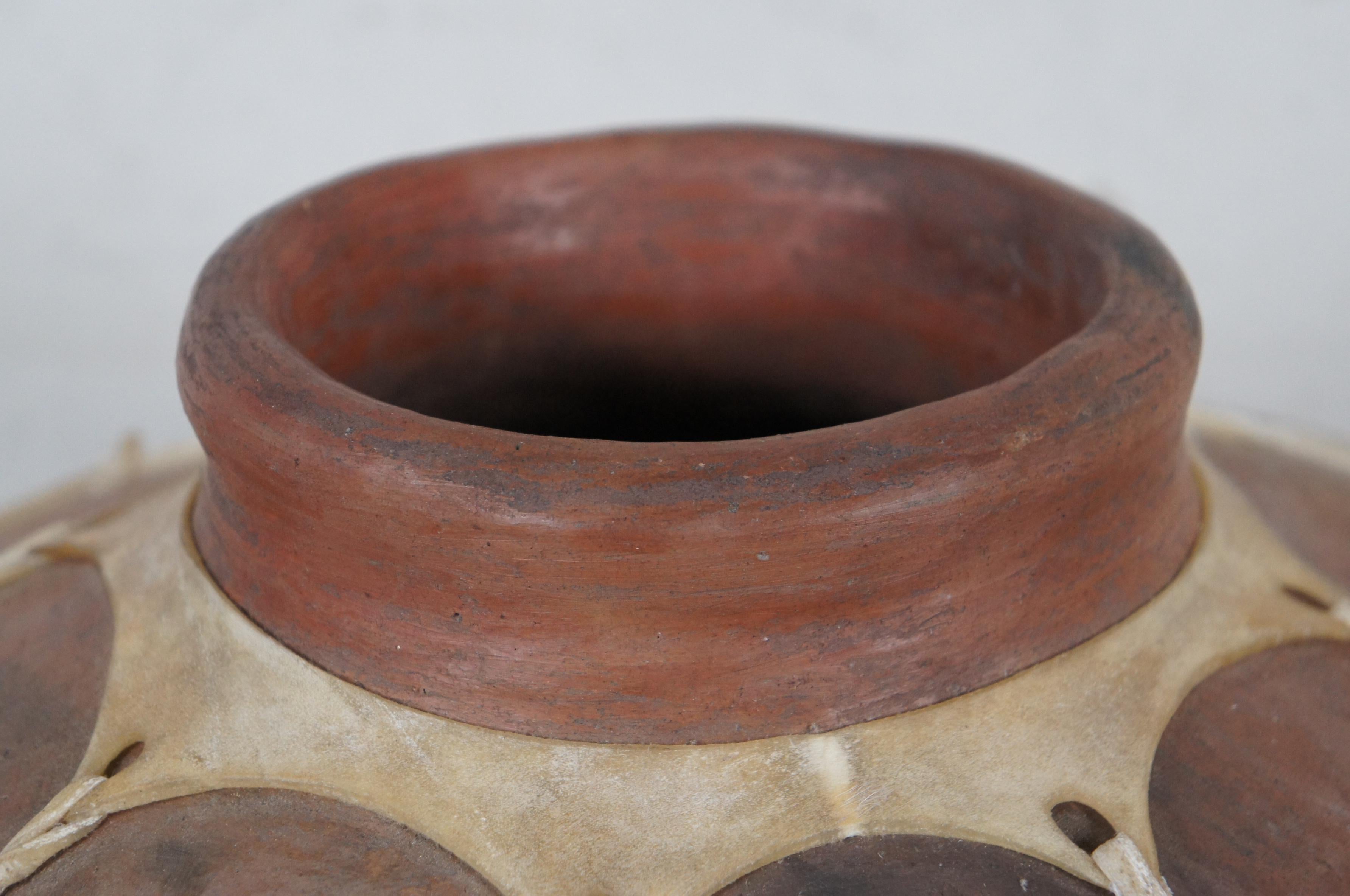 Olla messicana di terracotta Tarahumara con legatura in pelle, brocca per acqua da 16