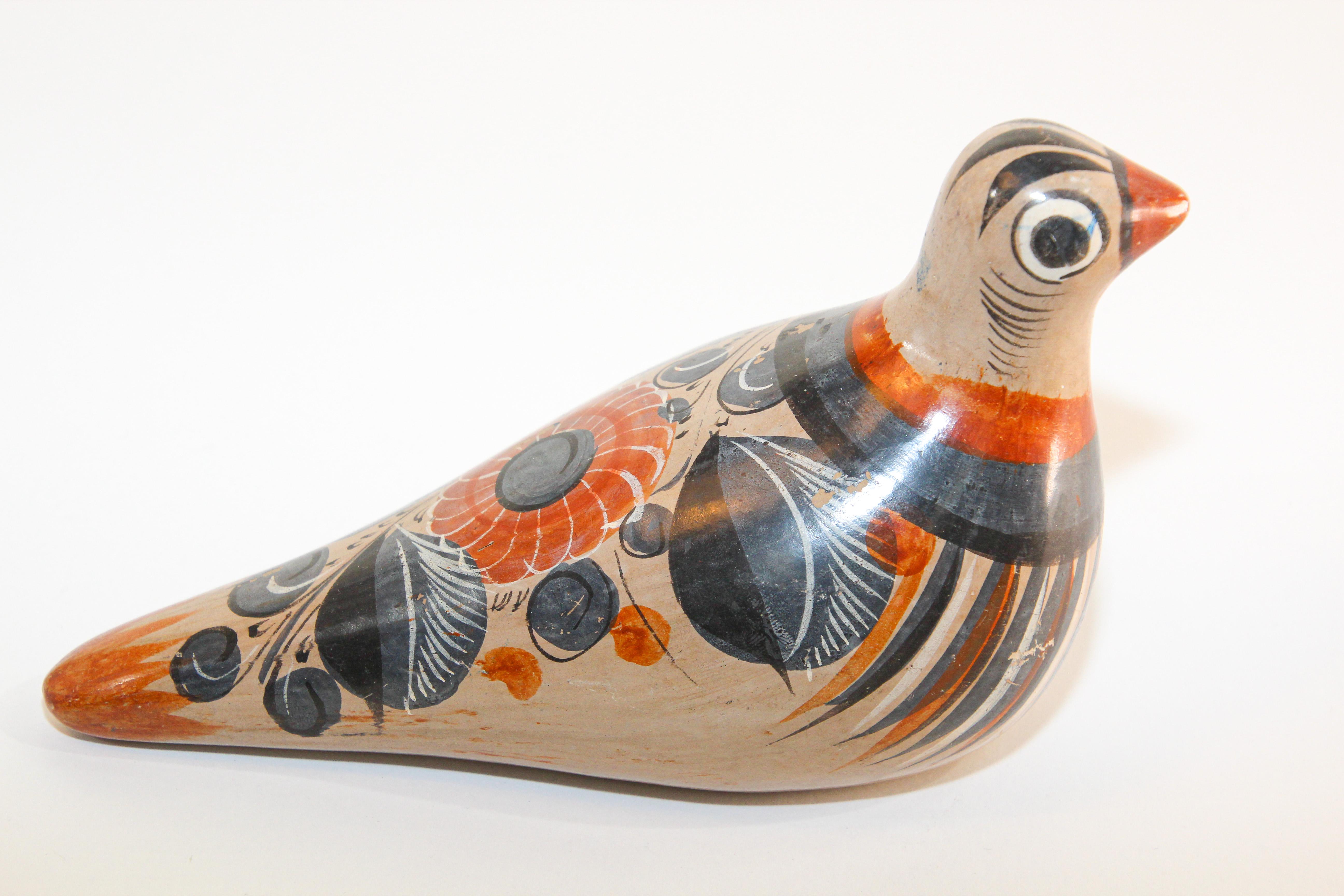 Mexican Vintage Tonala Pottery Hand Painted Bird In Good Condition For Sale In North Hollywood, CA