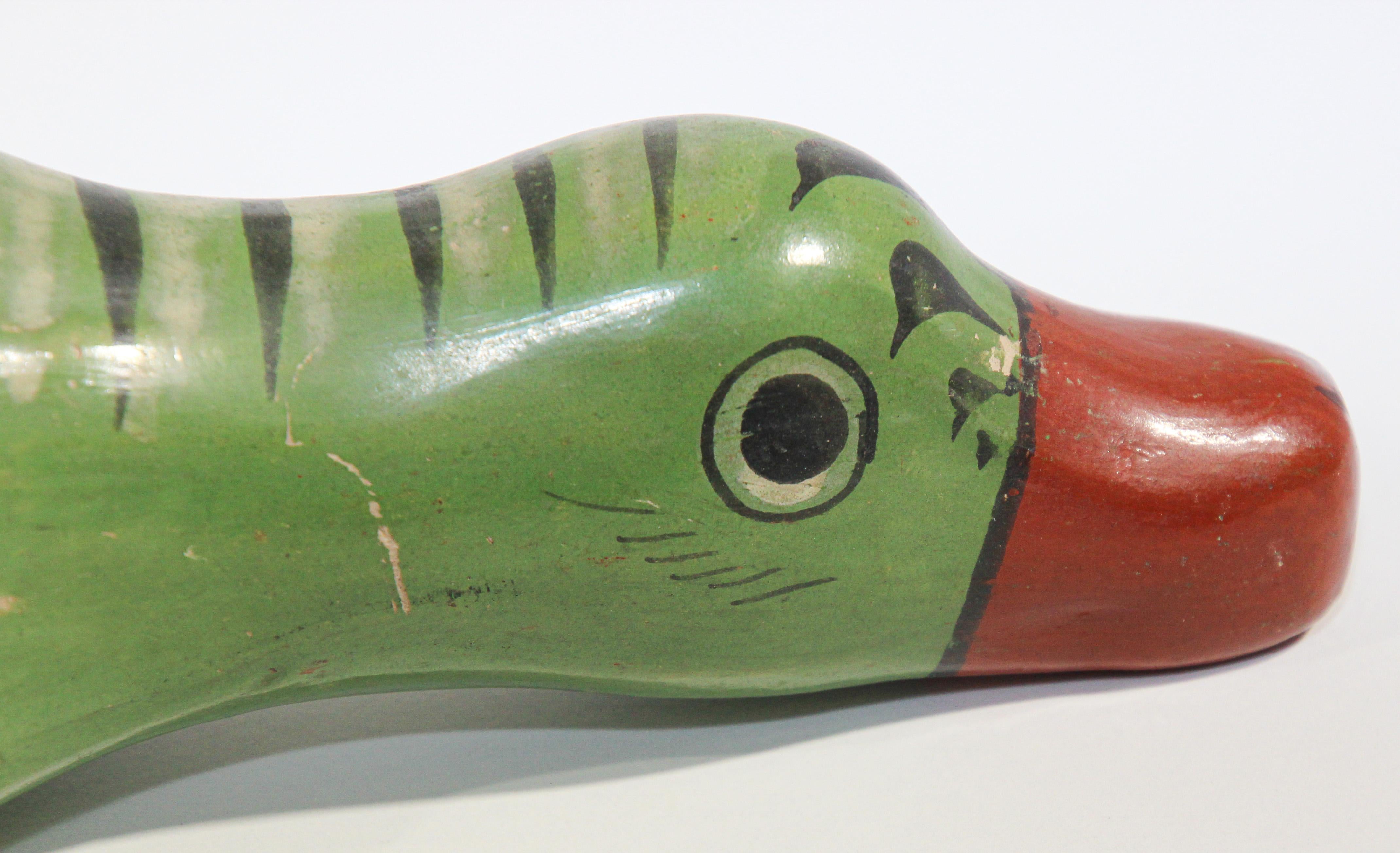 Mexikanischer mexikanischer Vintage Tonala Keramik handbemalter grüner Ente im Zustand „Gut“ im Angebot in North Hollywood, CA