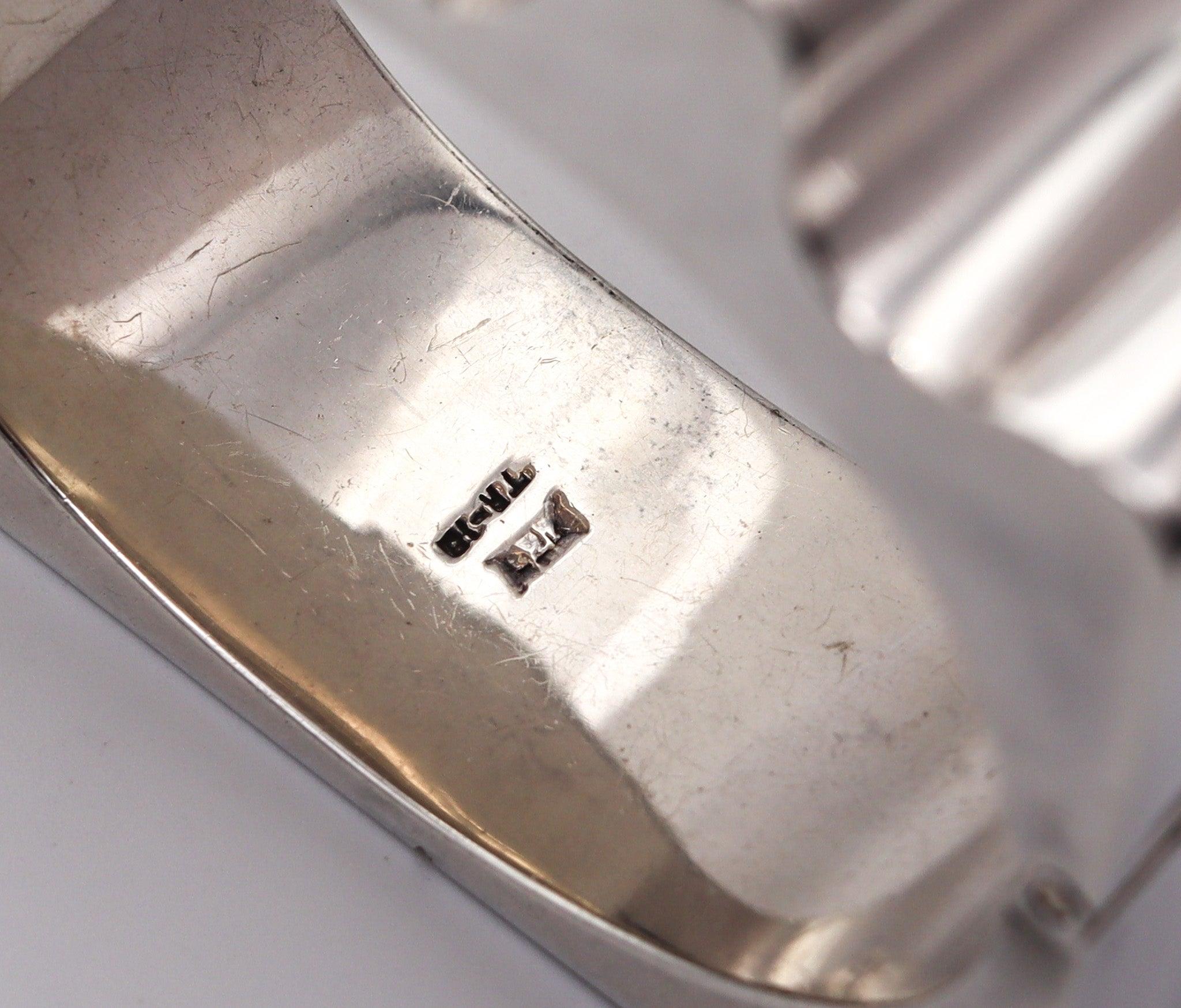 Women's MEXICO 1970 Taxco Modernist Sculptural Bangle Bracelet In Solid .925 Sterling
