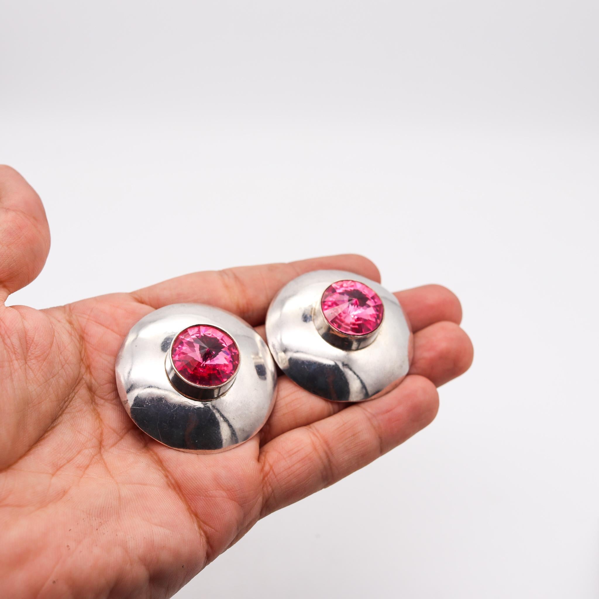 Women's Mexico 1970 Taxco Retro Modernist Earrings In Sterling Silver With Pink Faceted  For Sale