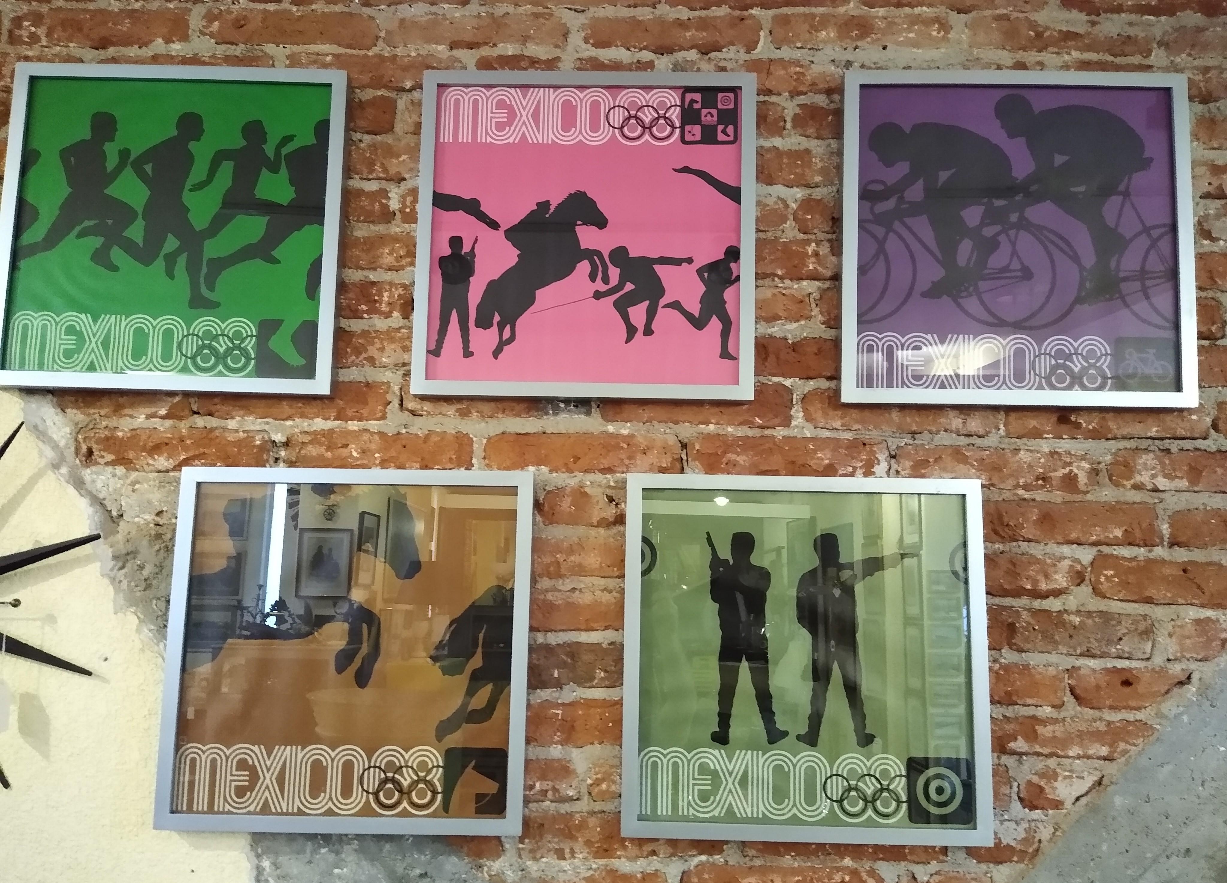 Affiches originales des 68 Jeux olympiques du Mexique avec pictogrammes pour chaque discipline sportive en vente 3