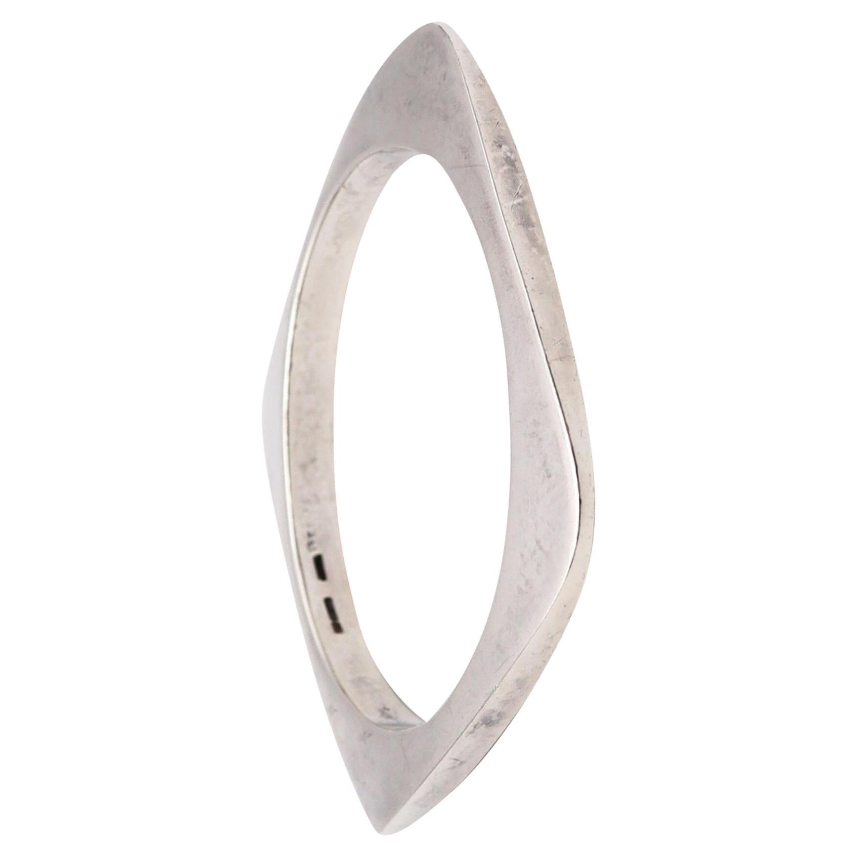 Mexico Modernism 1970 Bold Geometric Bangle Bracelet In .925 Sterling Silver For Sale