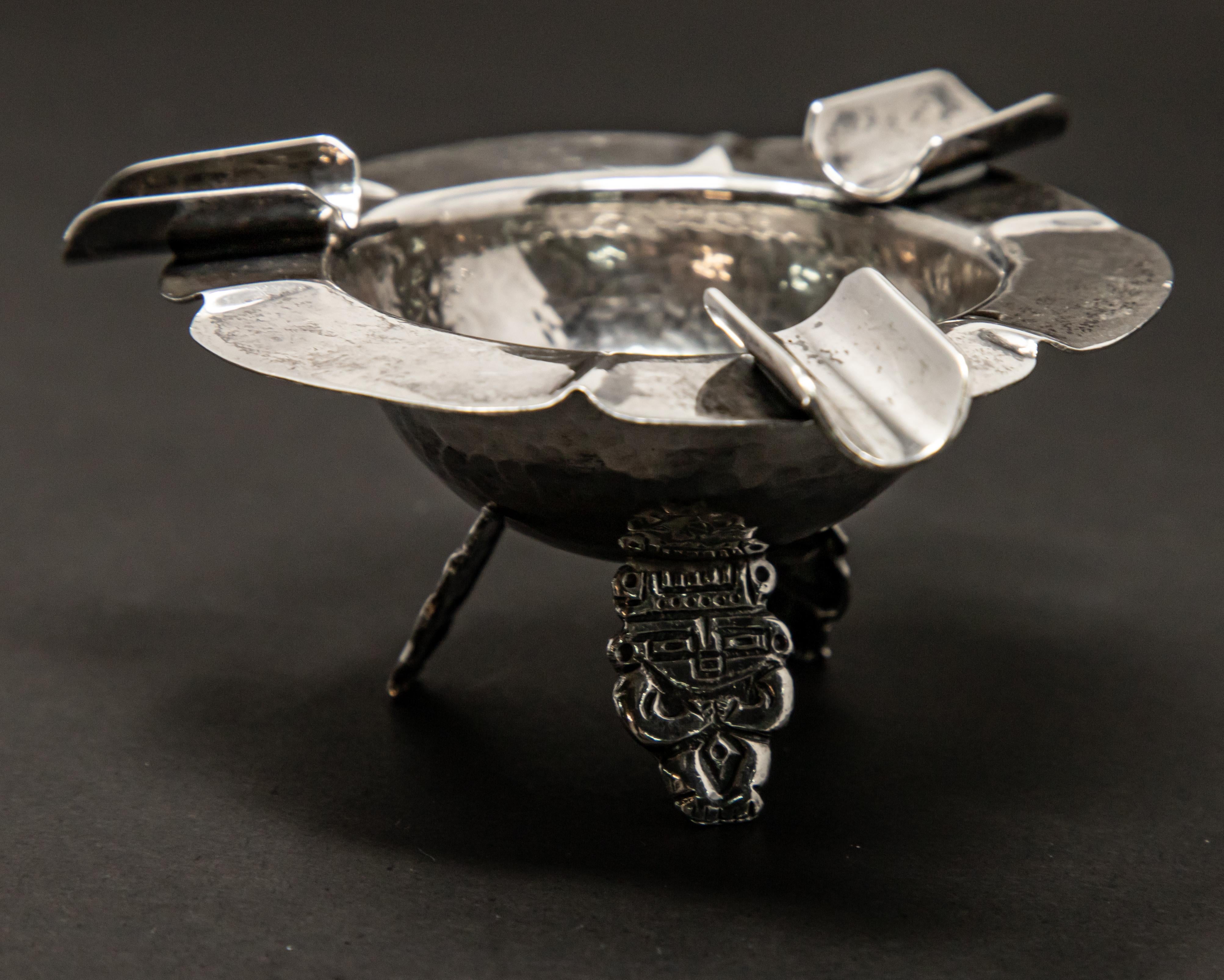 Mexico Sterling Silver Hammered Ash Receiver In Fair Condition For Sale In Cookeville, TN