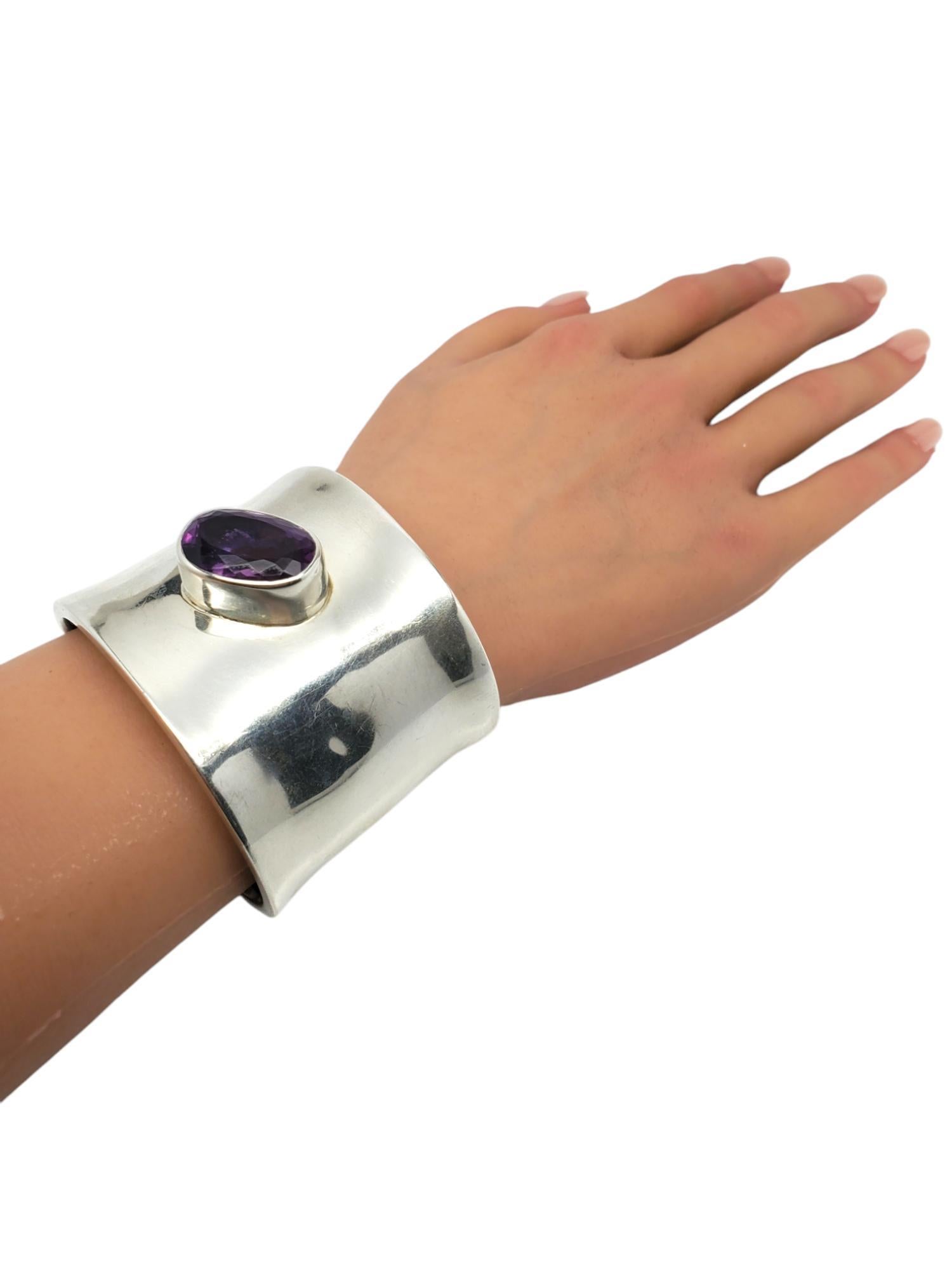 Breites Manschettenarmband aus Sterlingsilber mit lila Edelsteinen aus Mexiko #20644 im Angebot 7