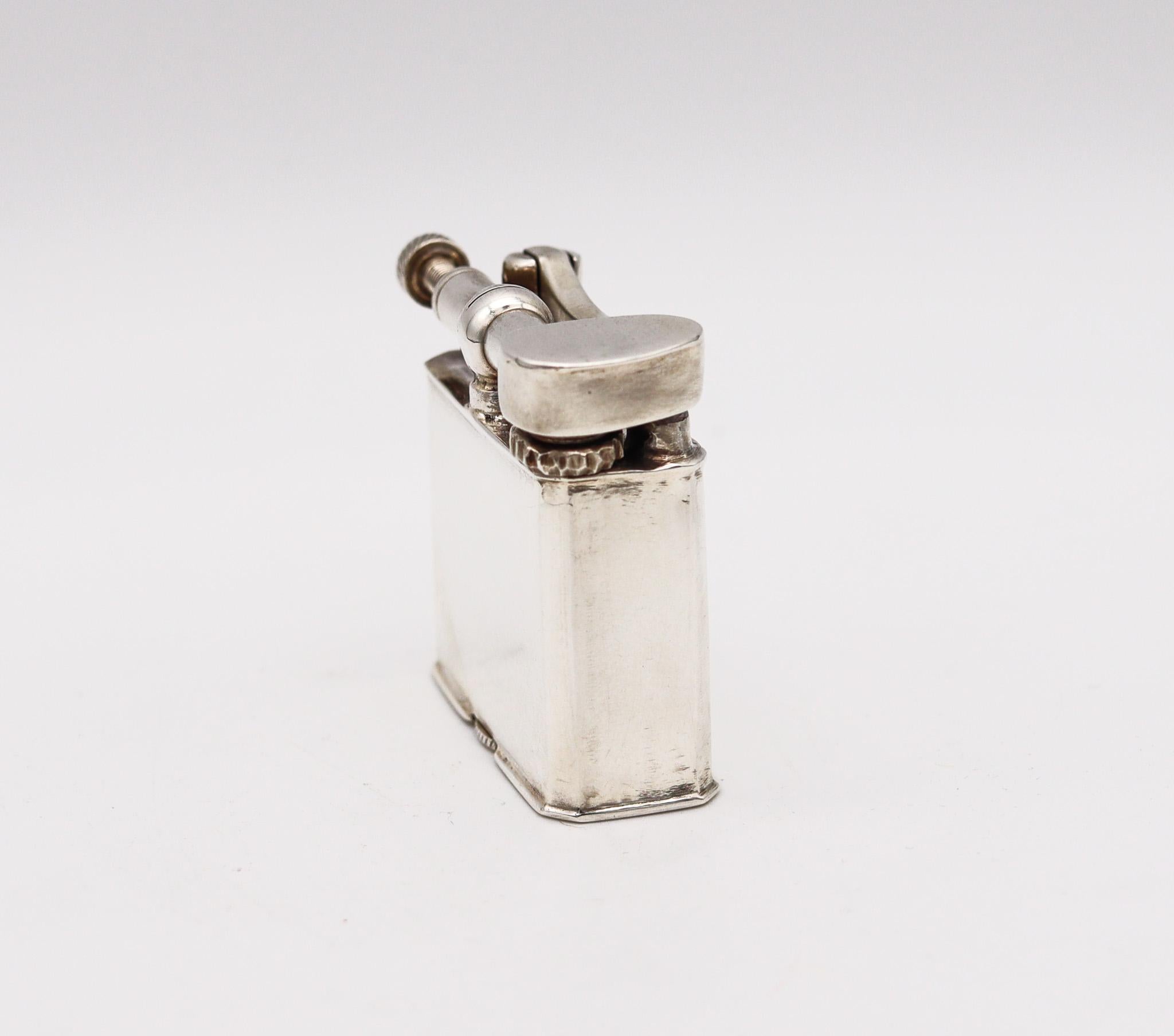 Art Deco Mexico Taxco 1940 Unique Lift Arm Petrol Lighter in Solid .925 Sterling Silver
