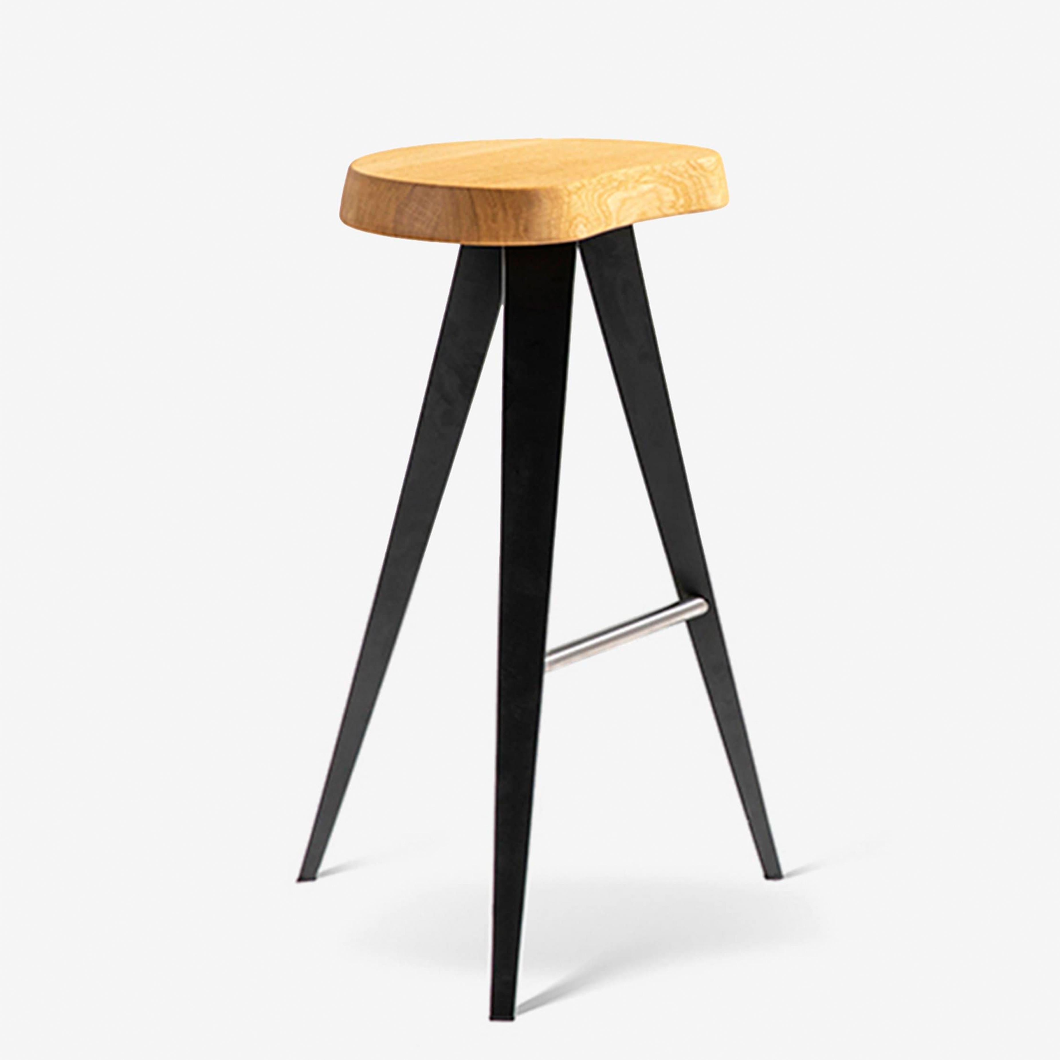 Mexique Stool by Charlotte Perriand for Cassina In Good Condition For Sale In Barcelona, Barcelona