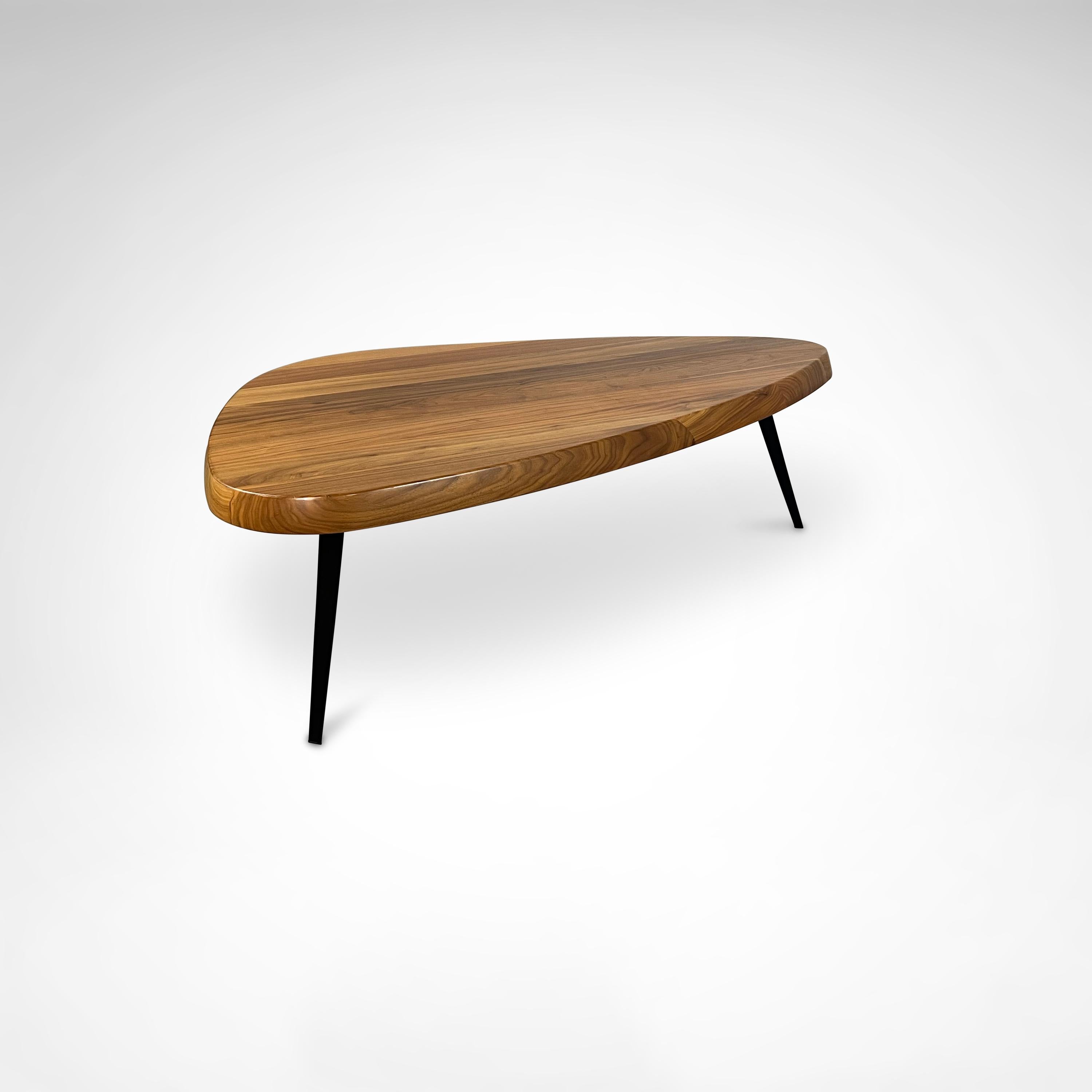 Mexikanischer Couchtisch aus Nussbaumholz von Charlotte Perriand für Cassina, 2015 im Angebot 5