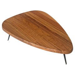 Tavolino in noce Mexique di Charlotte Perriand per Cassina 2015