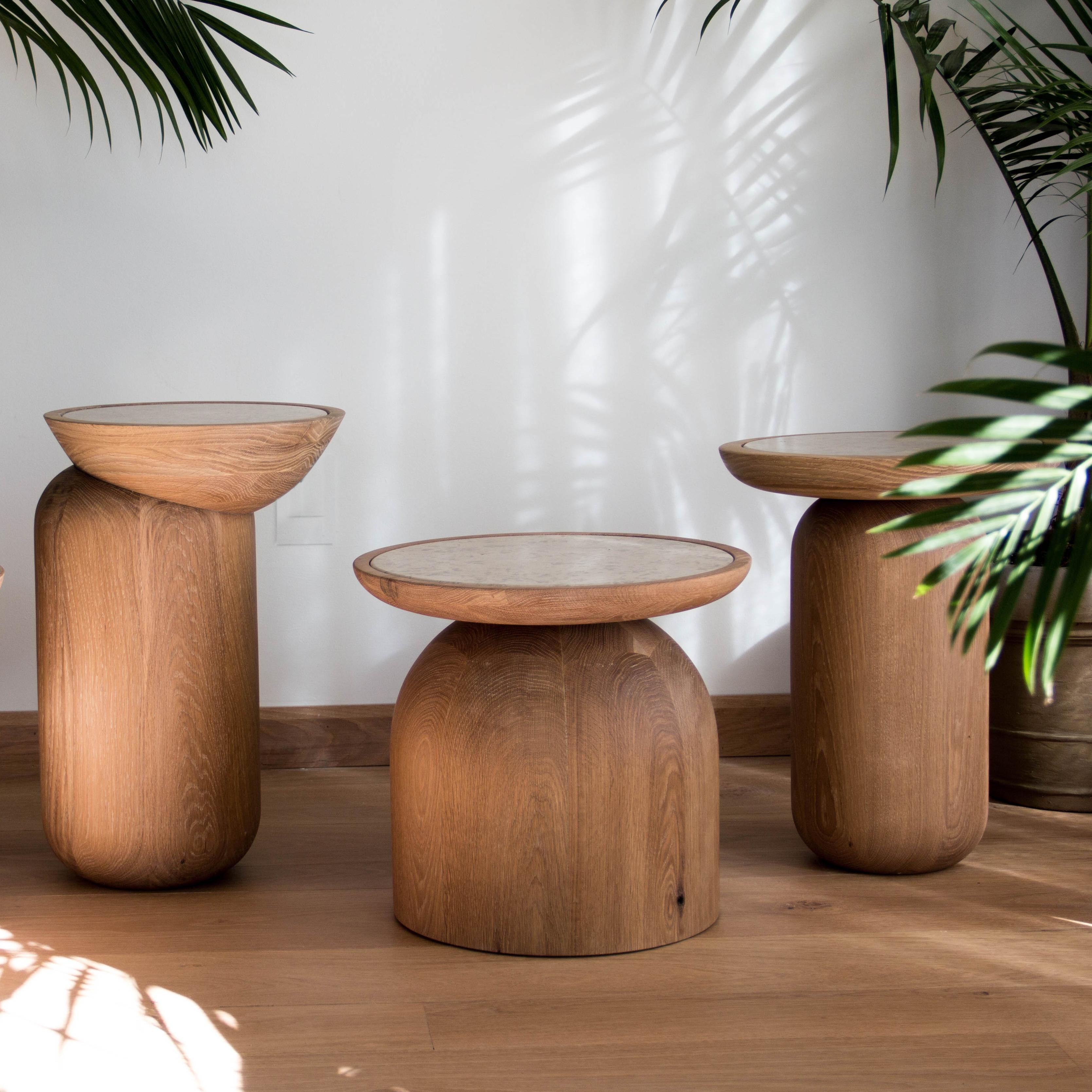 Scandinave moderne Ensemble Mezcalitos, table d'appoint contemporaine en chêne blanc et pierre calcaire par SinCa Design en vente