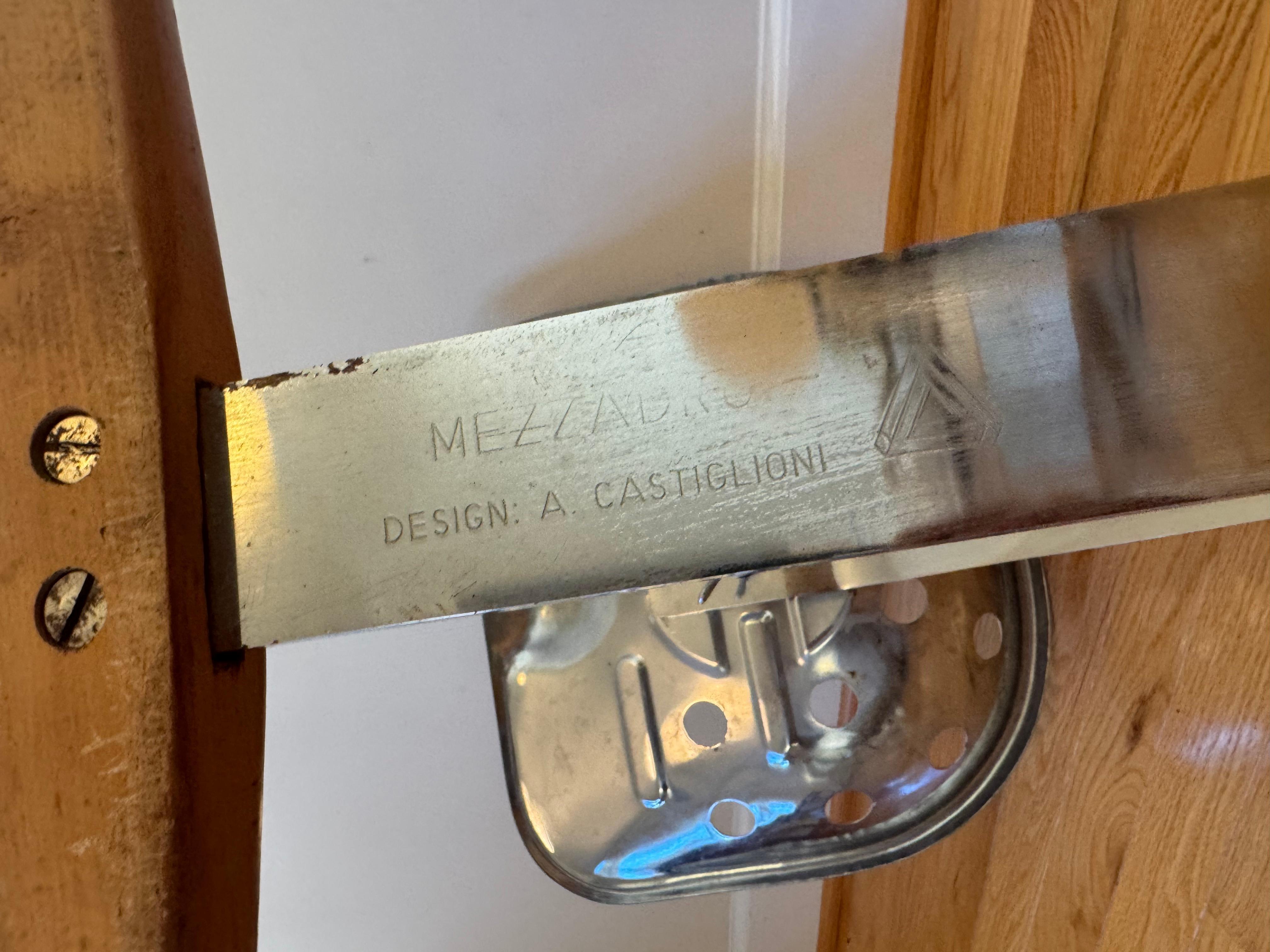 Mezzadro Hocker von Achille und Pier Giacomo Castiglioni für Zanotta im Angebot 10