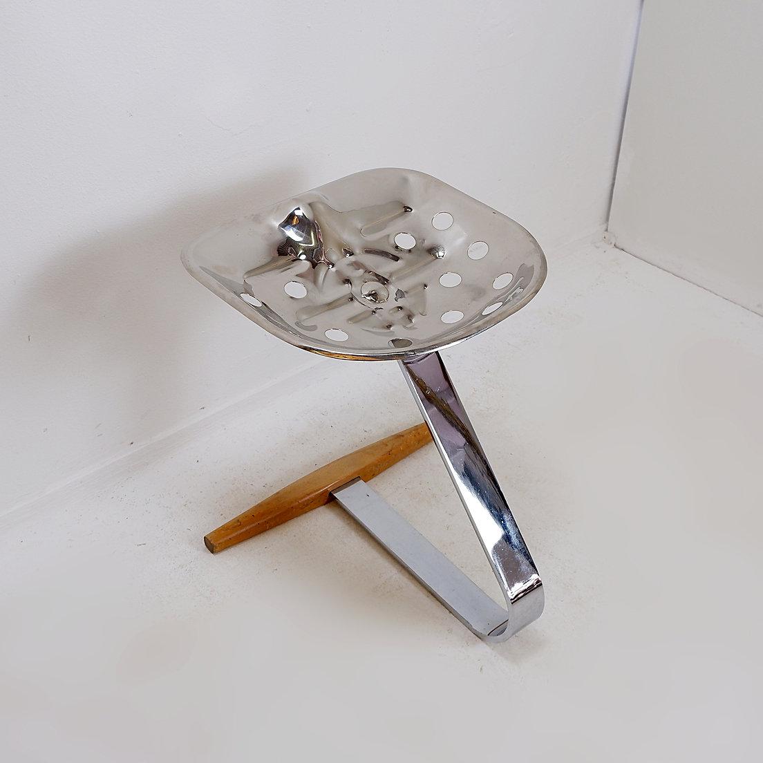 Mezzadro-Hocker für Tractor von Achille Castiglioni für Zanotta, 1970er Jahre (Italienisch) im Angebot