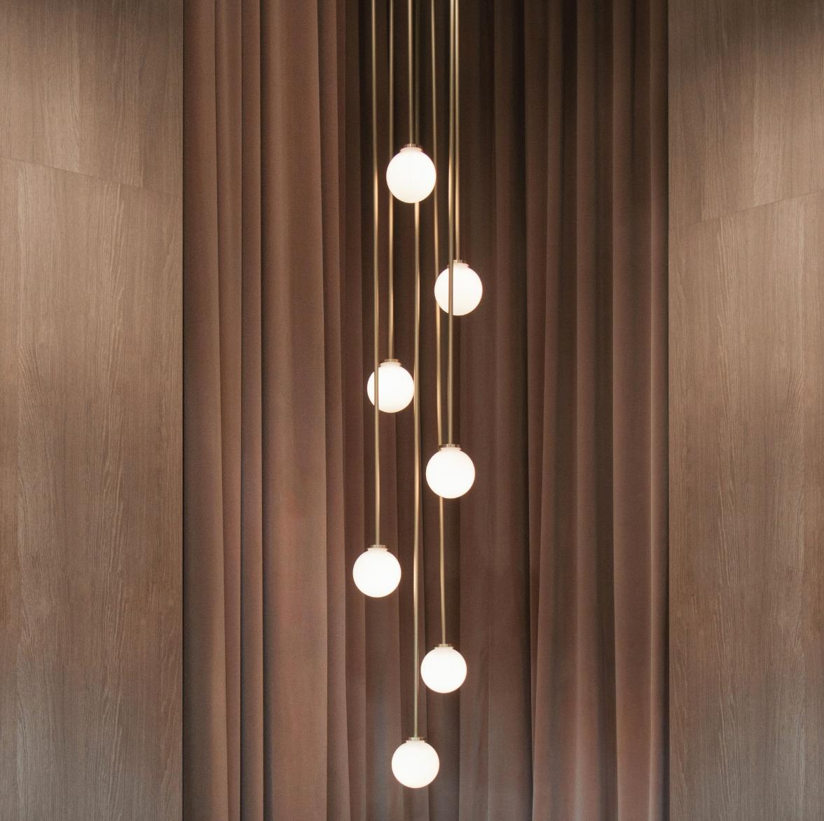 Britannico Mezzo Cluster rotondo di CTO Lighting in vendita